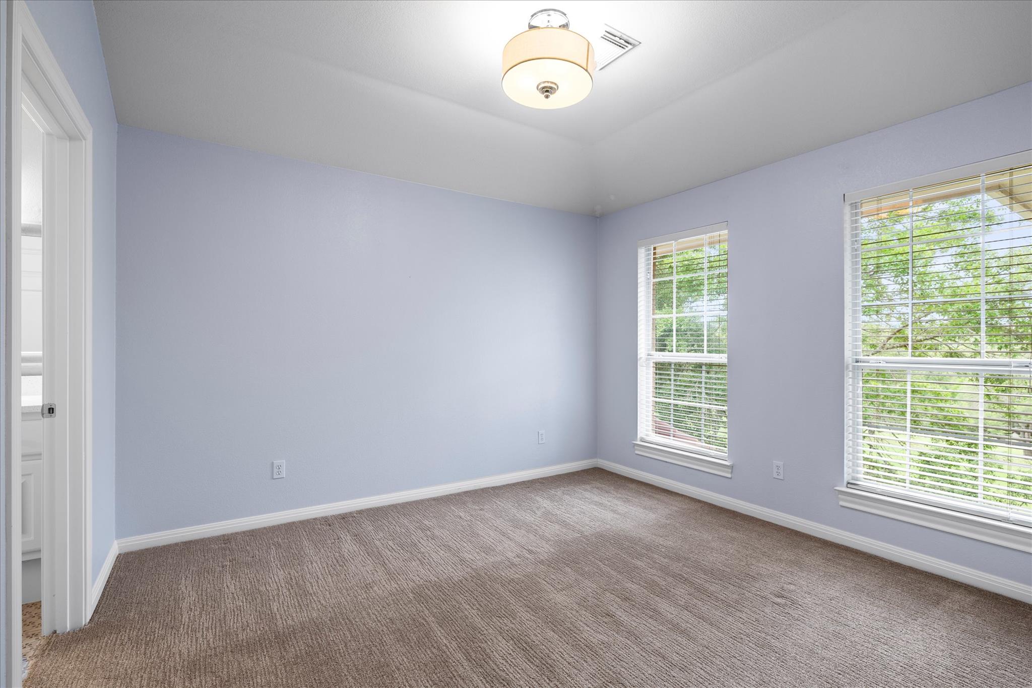 37 Waterfall Dr, The Hills, TX 78738