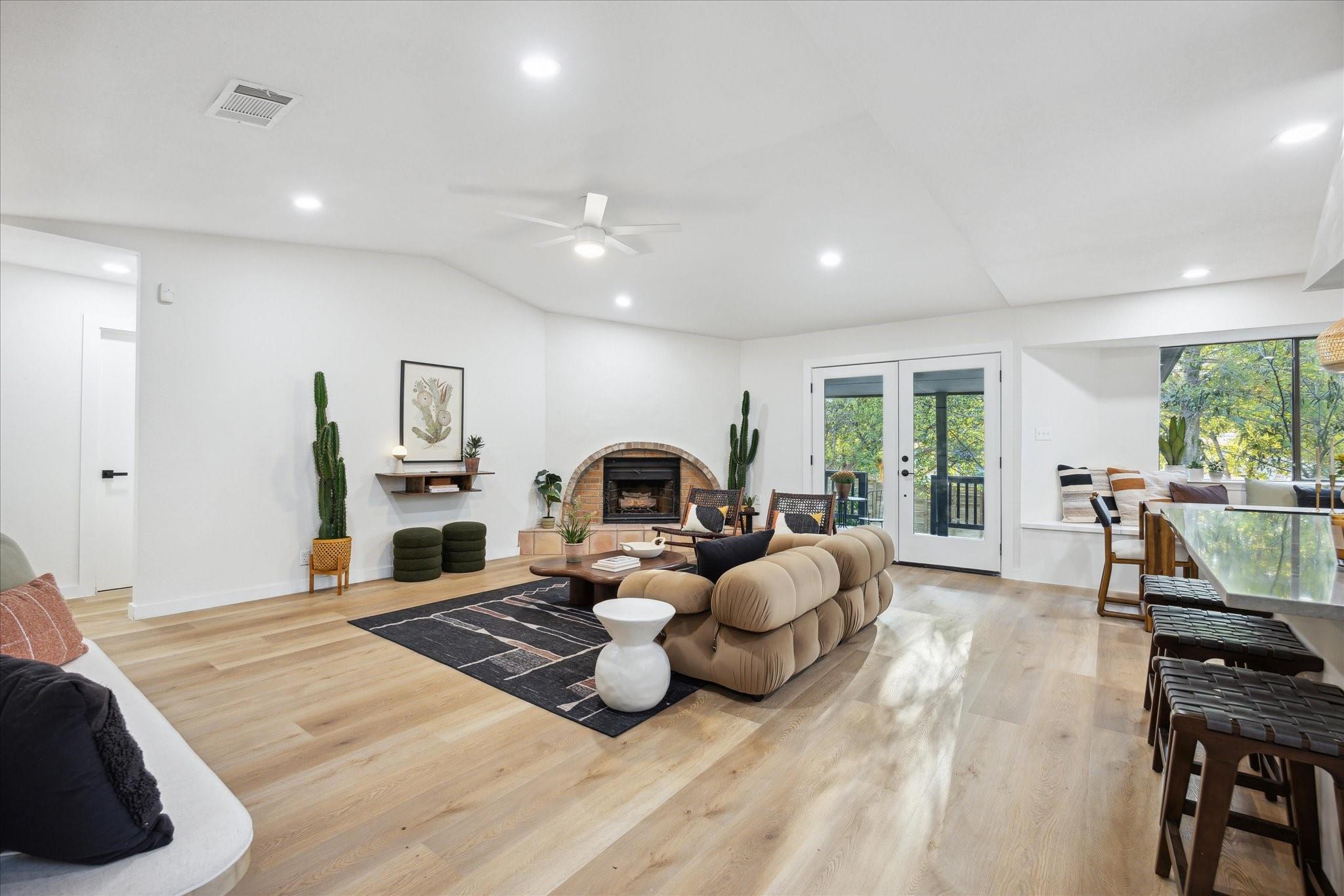 2310 Stratford Dr, Round Rock, TX 78664