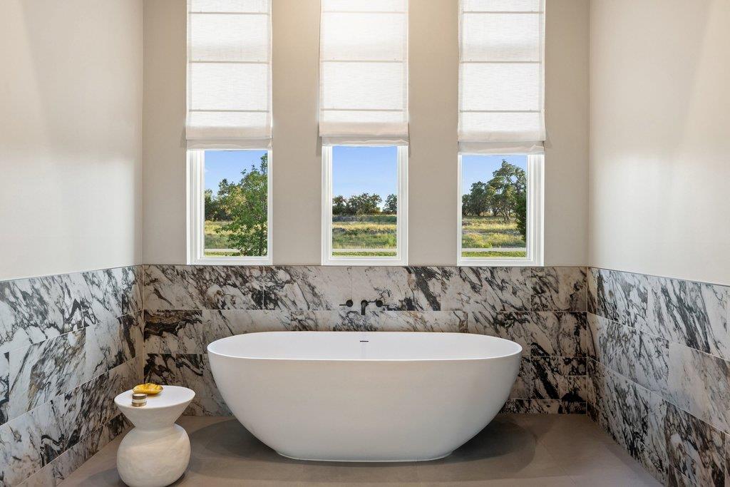 6404 Madrone Tree Ln, Austin, TX 78738