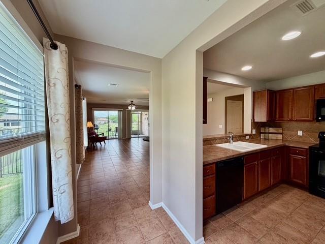 104 Monument Hill Trl, Georgetown, TX 78633