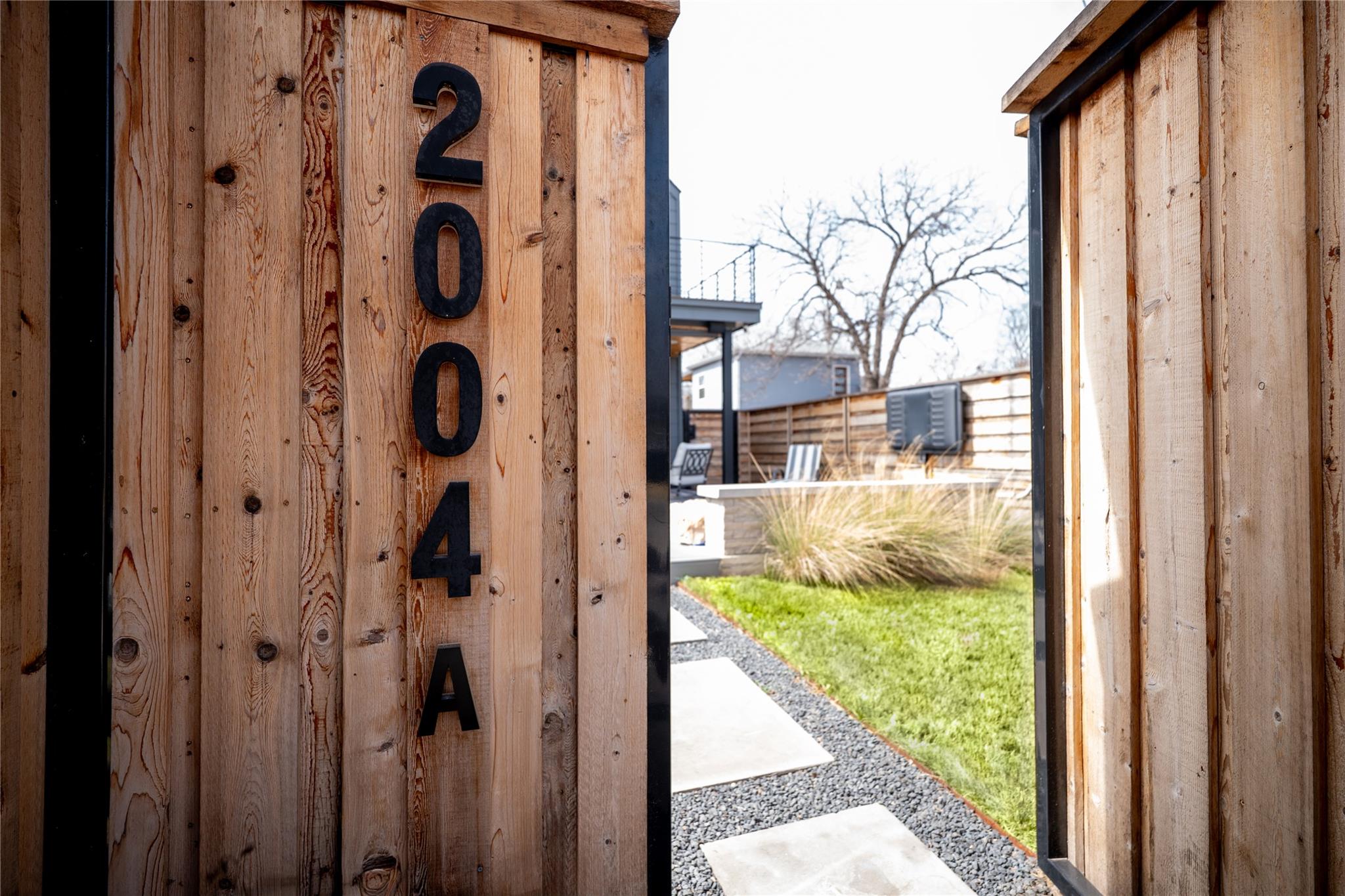 2004 Chestnut Ave # 1, Austin, TX 78722