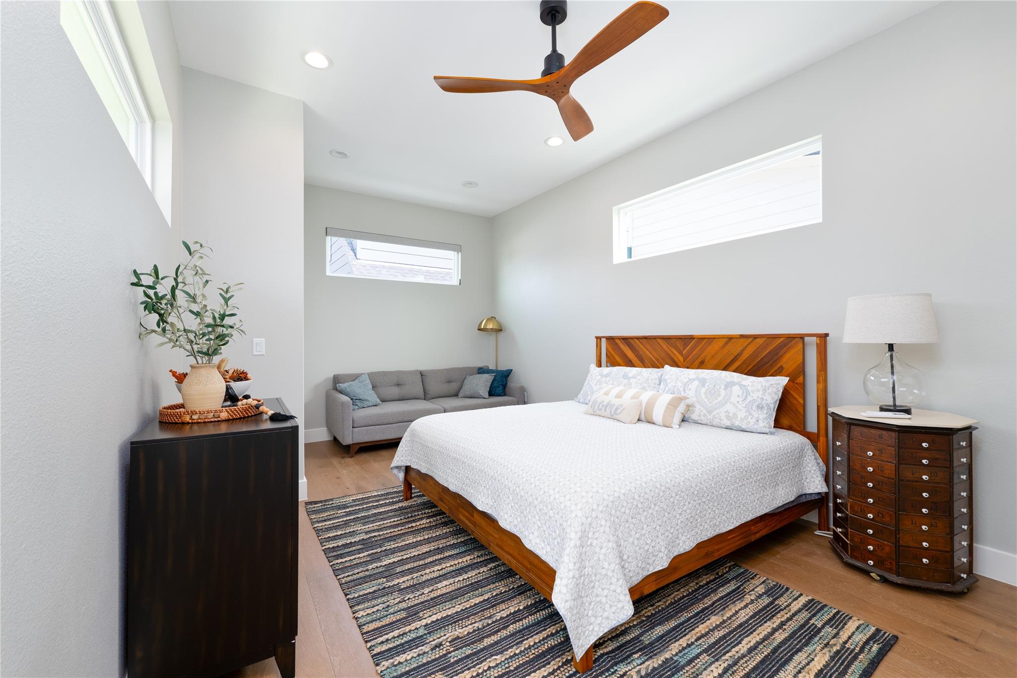 2004 Chestnut Ave # 1, Austin, TX 78722