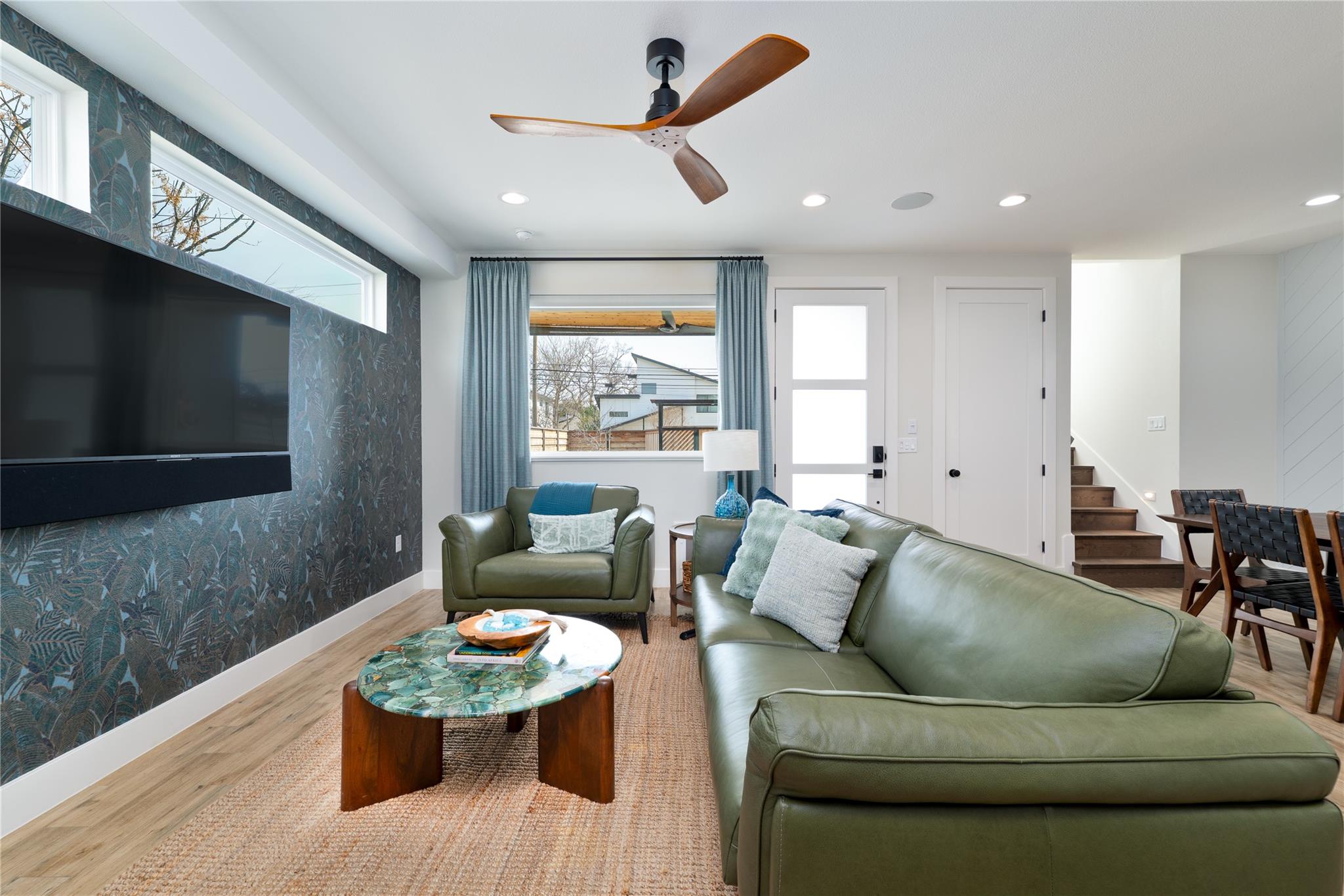 2004 Chestnut Ave # 1, Austin, TX 78722