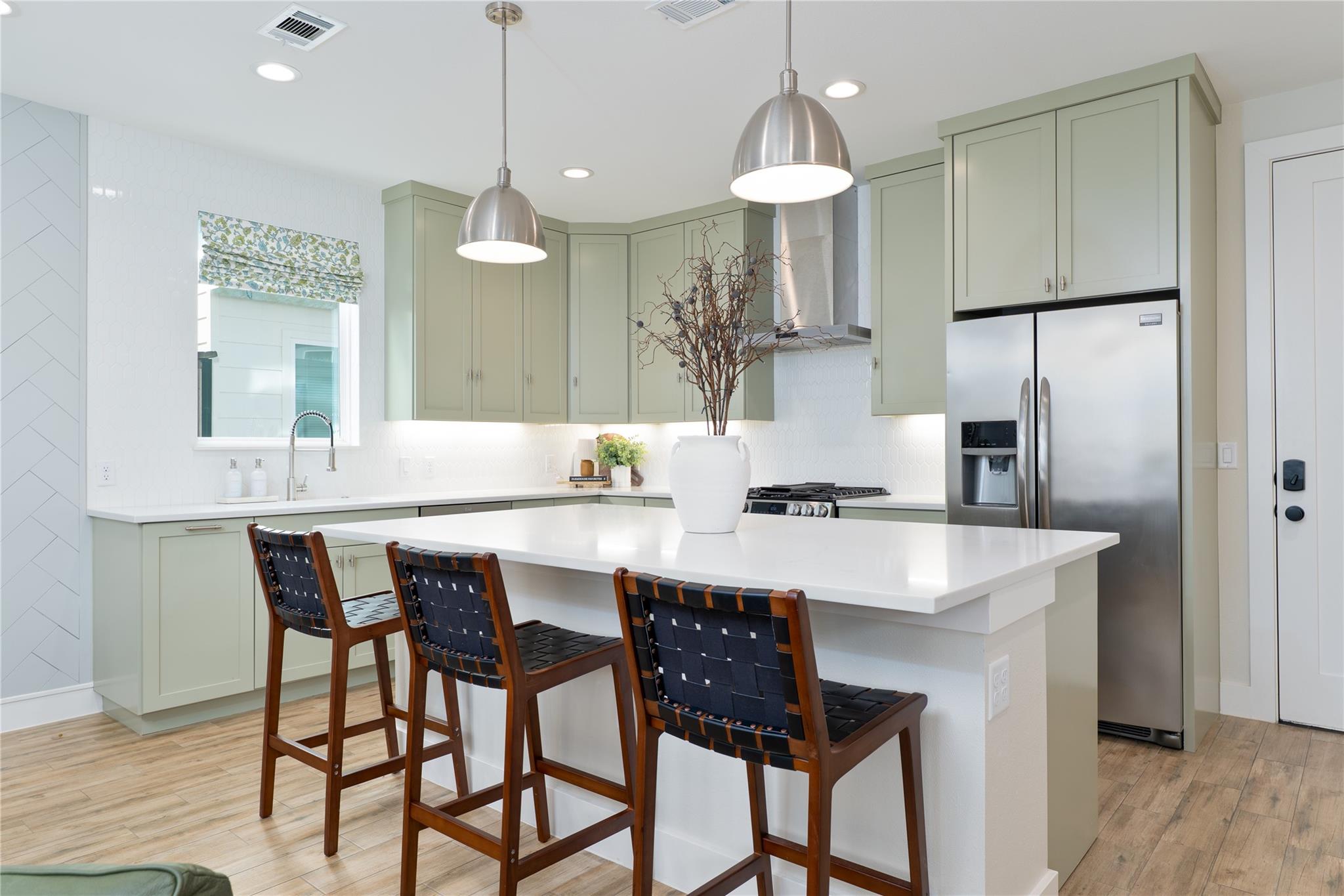 2004 Chestnut Ave # 1, Austin, TX 78722