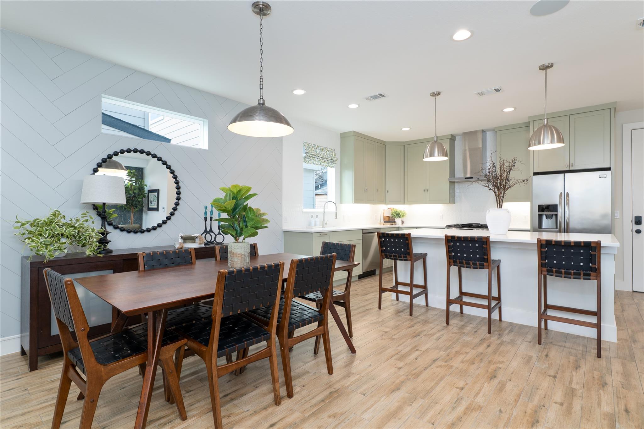 2004 Chestnut Ave # 1, Austin, TX 78722