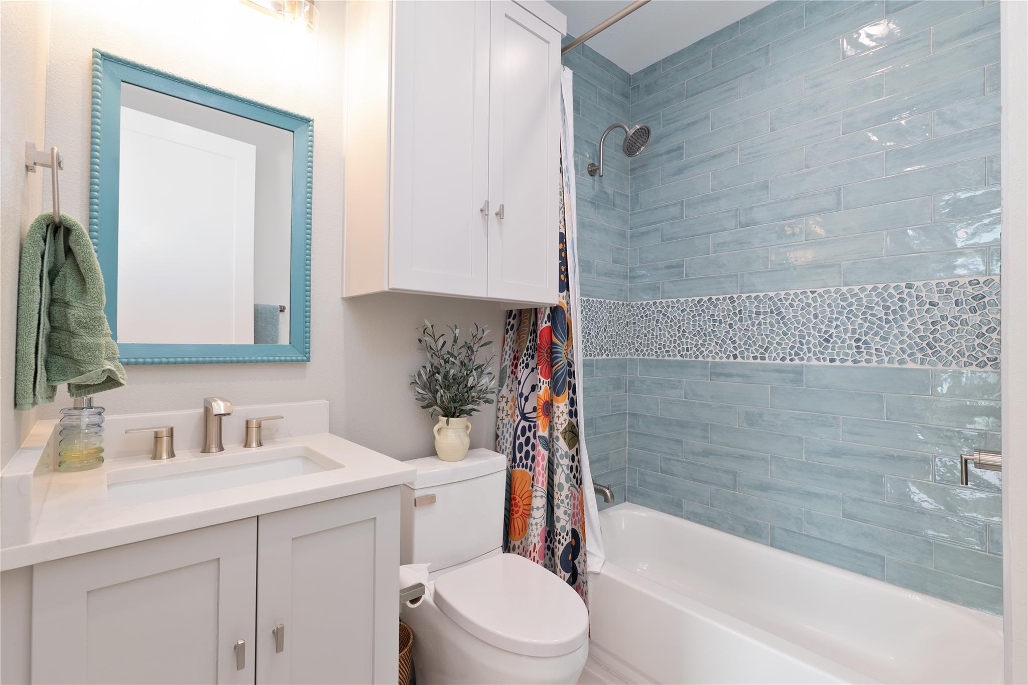 2004 Chestnut Ave # 1, Austin, TX 78722