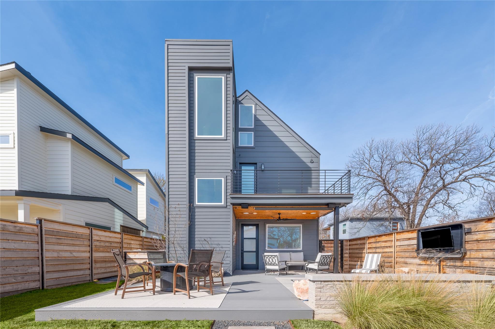 2004 Chestnut Ave # 1, Austin, TX 78722