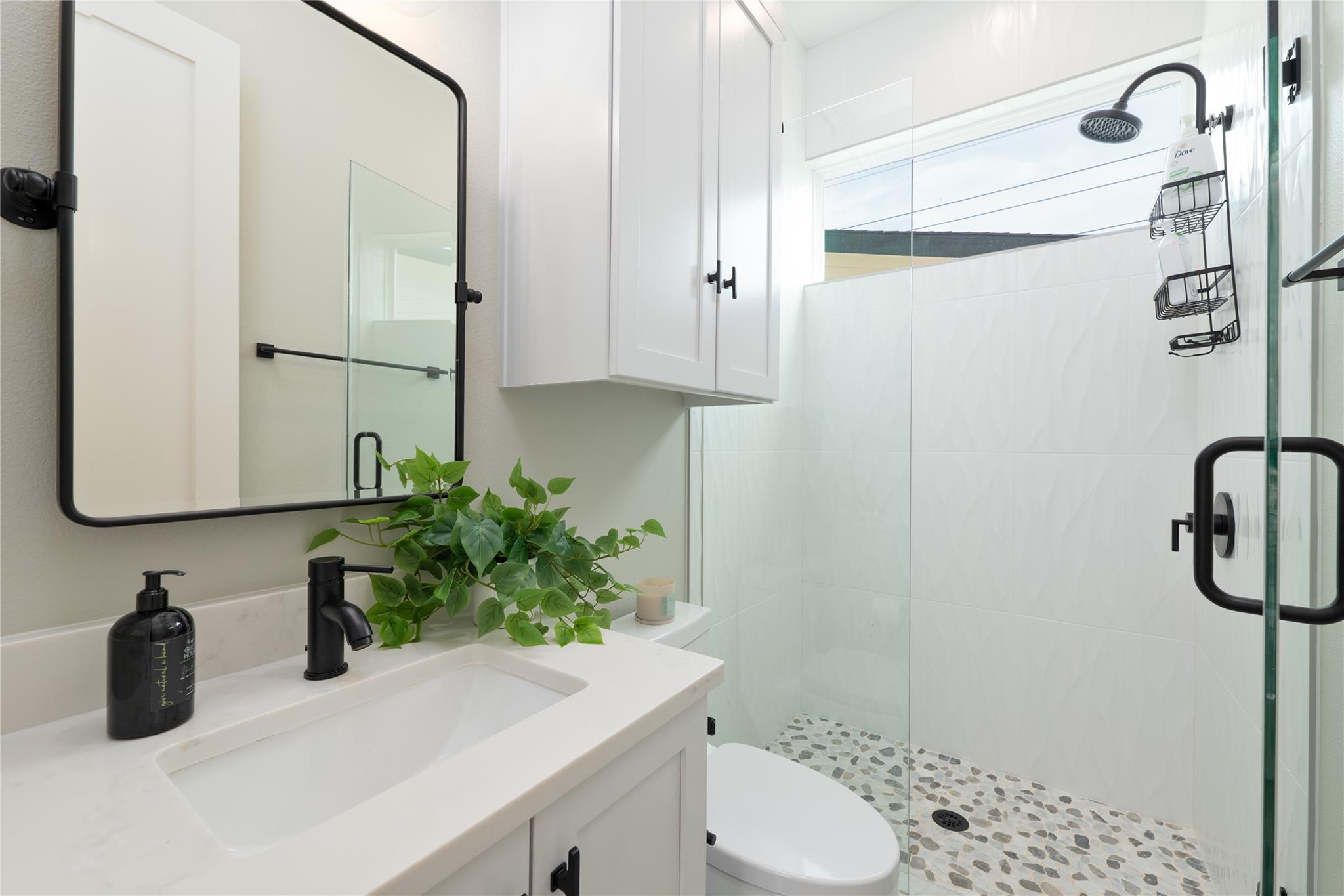 2004 Chestnut Ave # 1, Austin, TX 78722