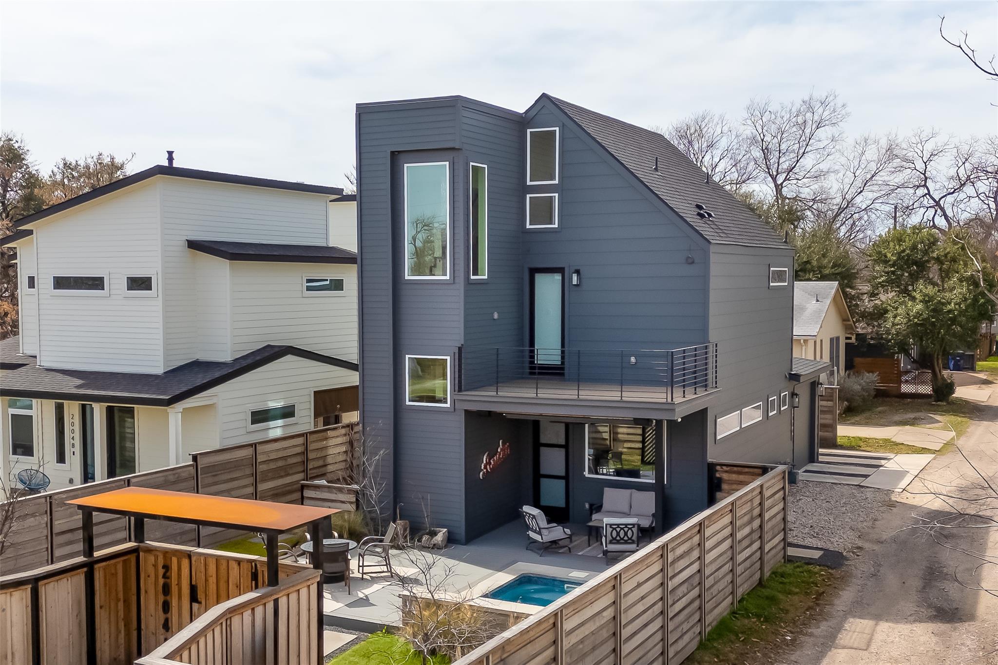 2004 Chestnut Ave # 1, Austin, TX 78722