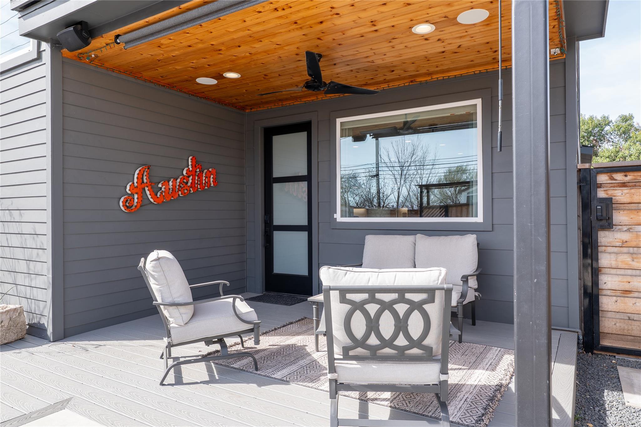 2004 Chestnut Ave # 1, Austin, TX 78722