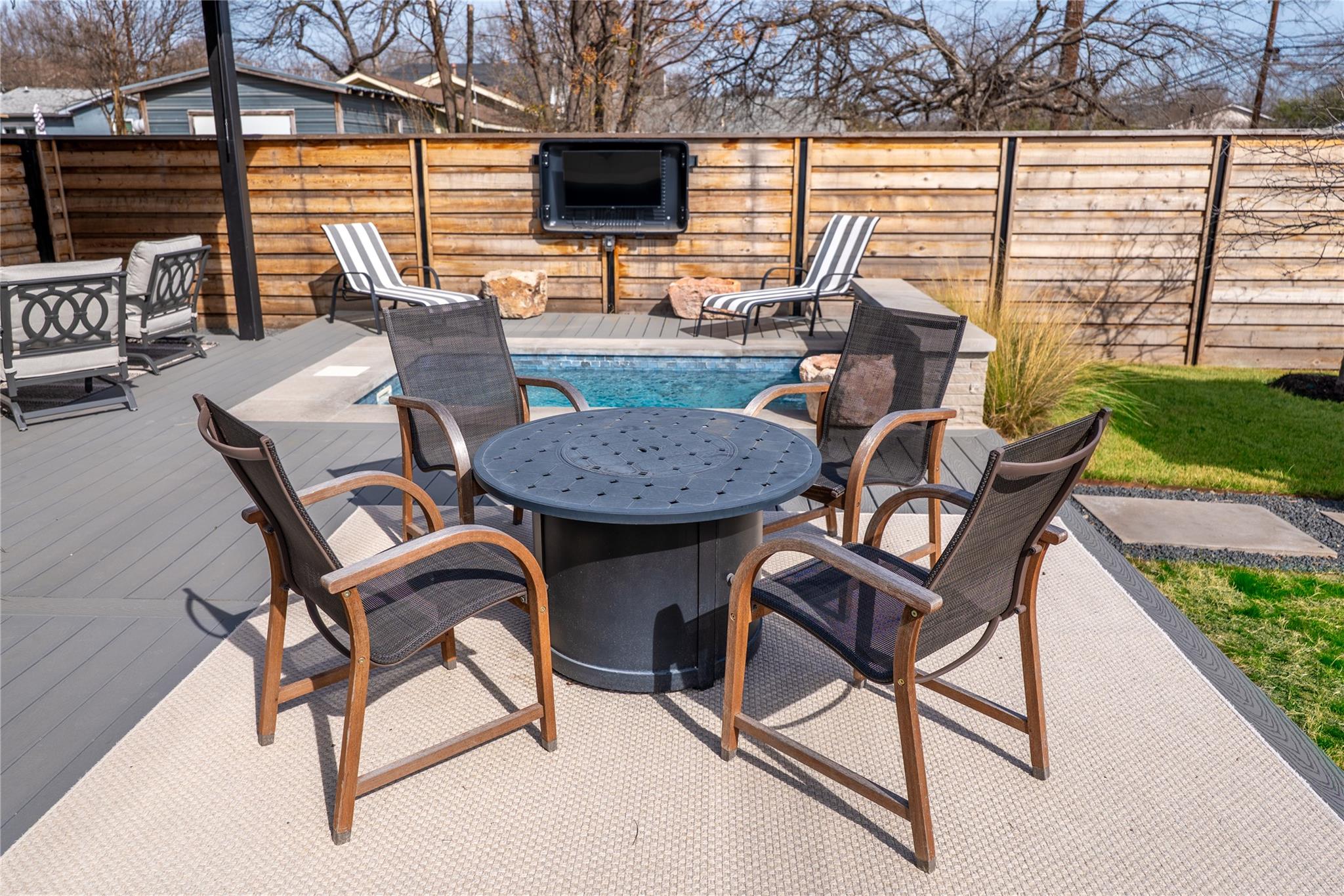 2004 Chestnut Ave # 1, Austin, TX 78722