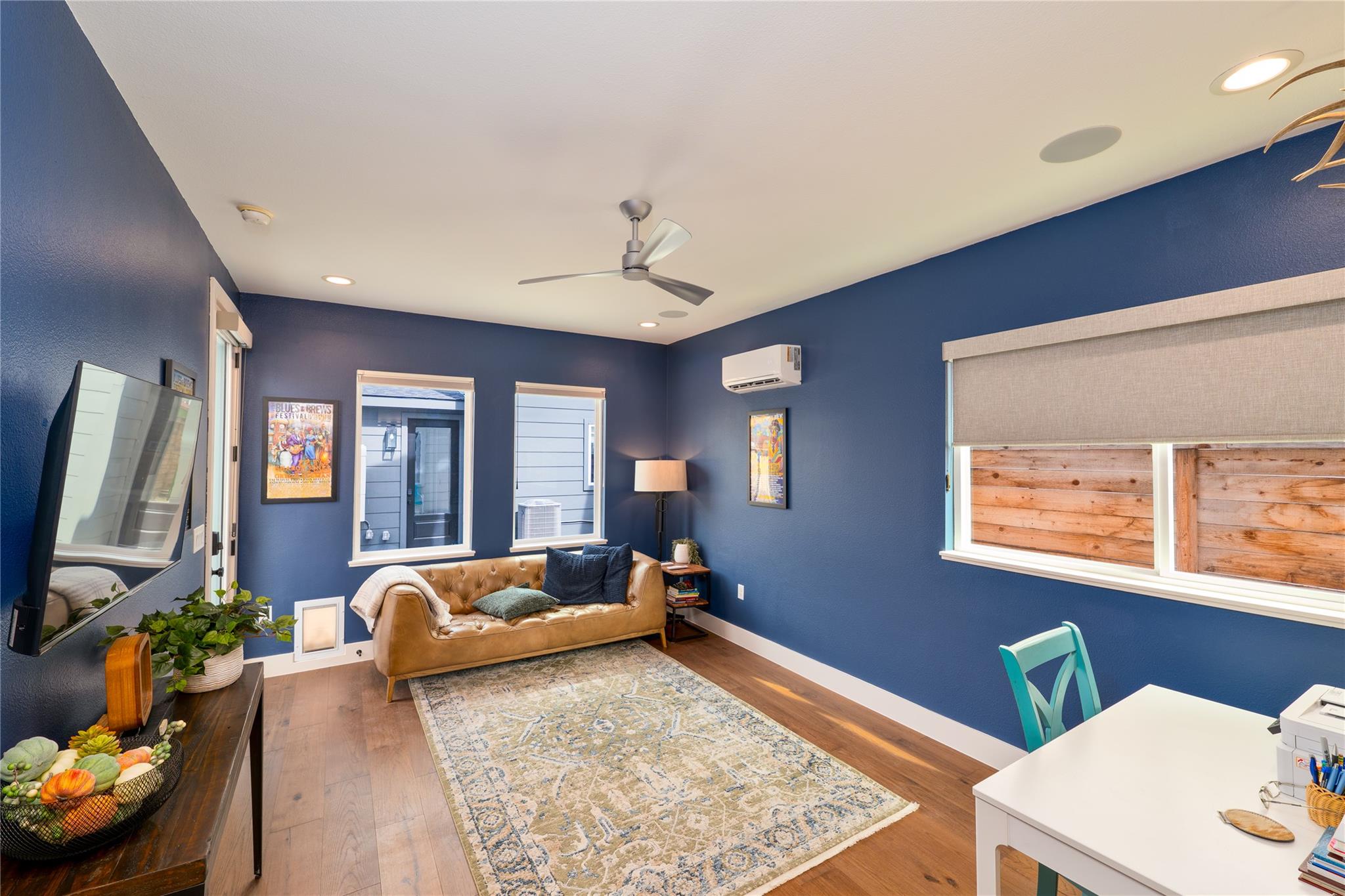 2004 Chestnut Ave # 1, Austin, TX 78722