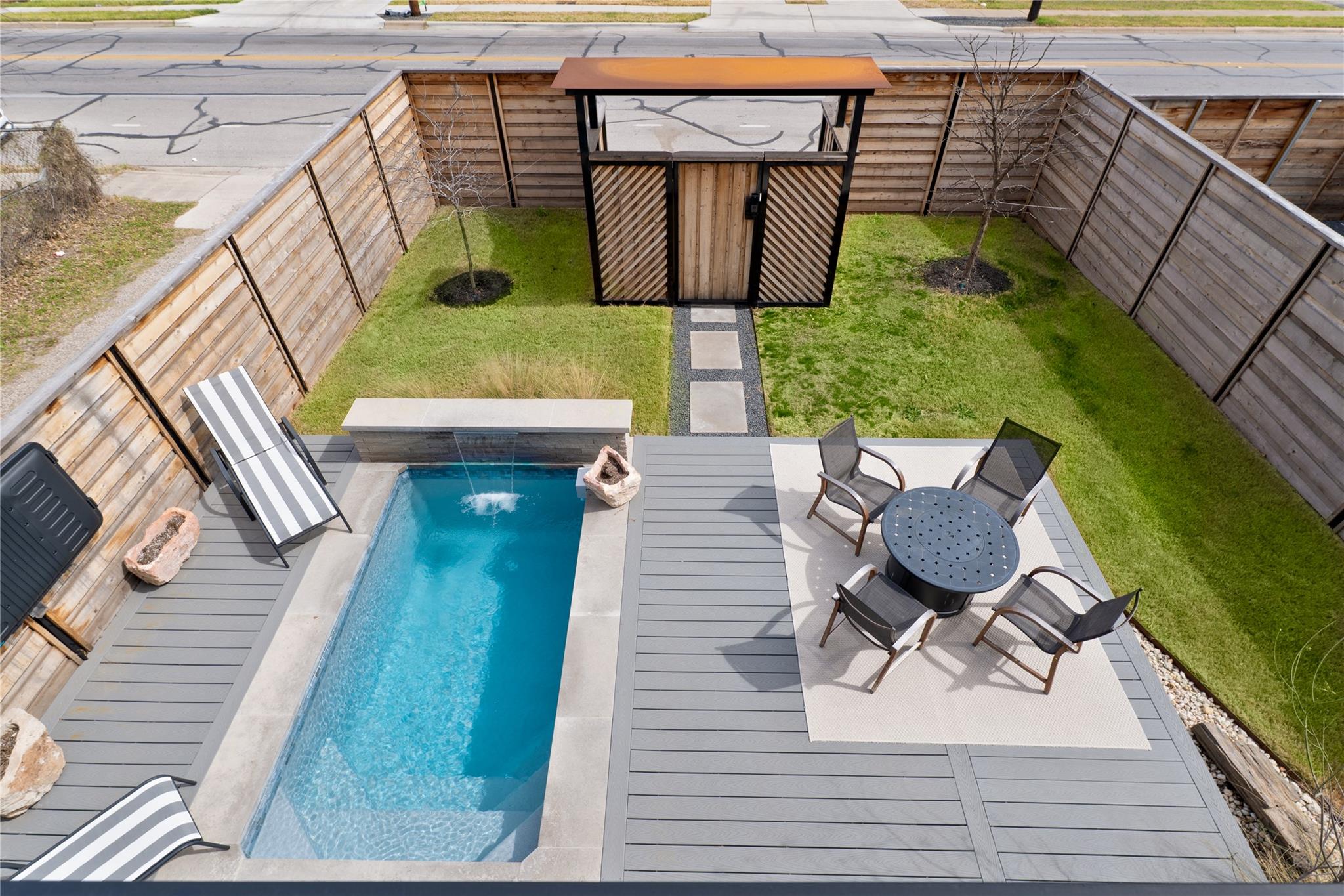 2004 Chestnut Ave # 1, Austin, TX 78722