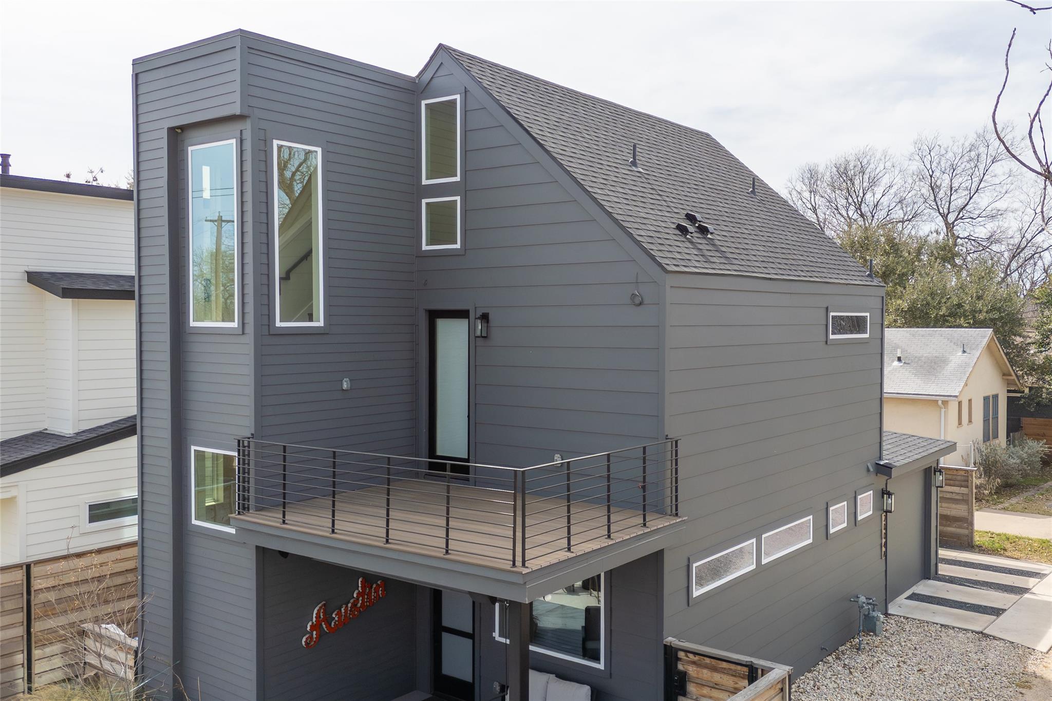 2004 Chestnut Ave # 1, Austin, TX 78722