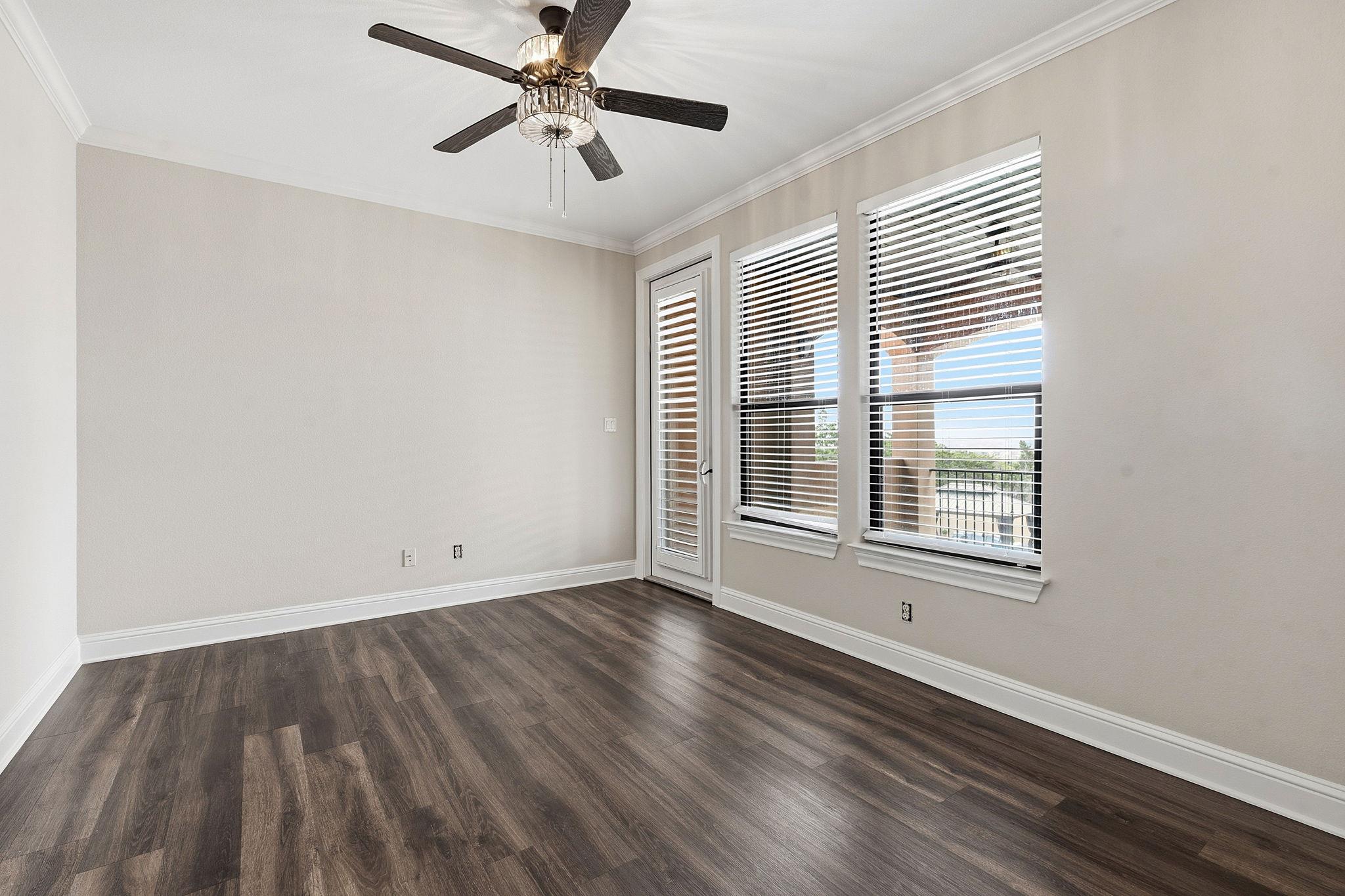 1028 Villa Hill Dr, Leander, TX 78641