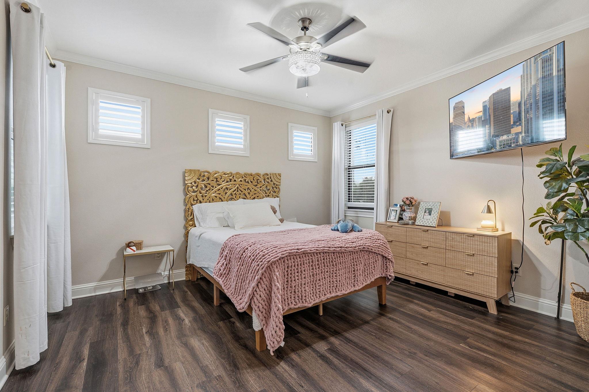 1028 Villa Hill Dr, Leander, TX 78641