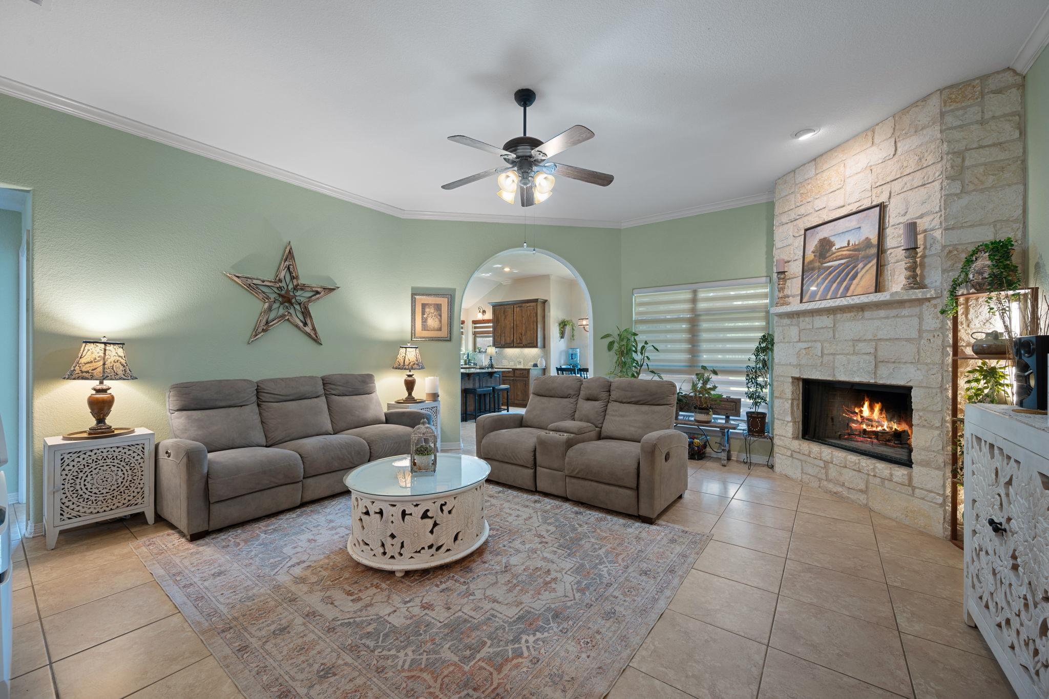 3315 Ten Bits Dr, Belton, TX 76513