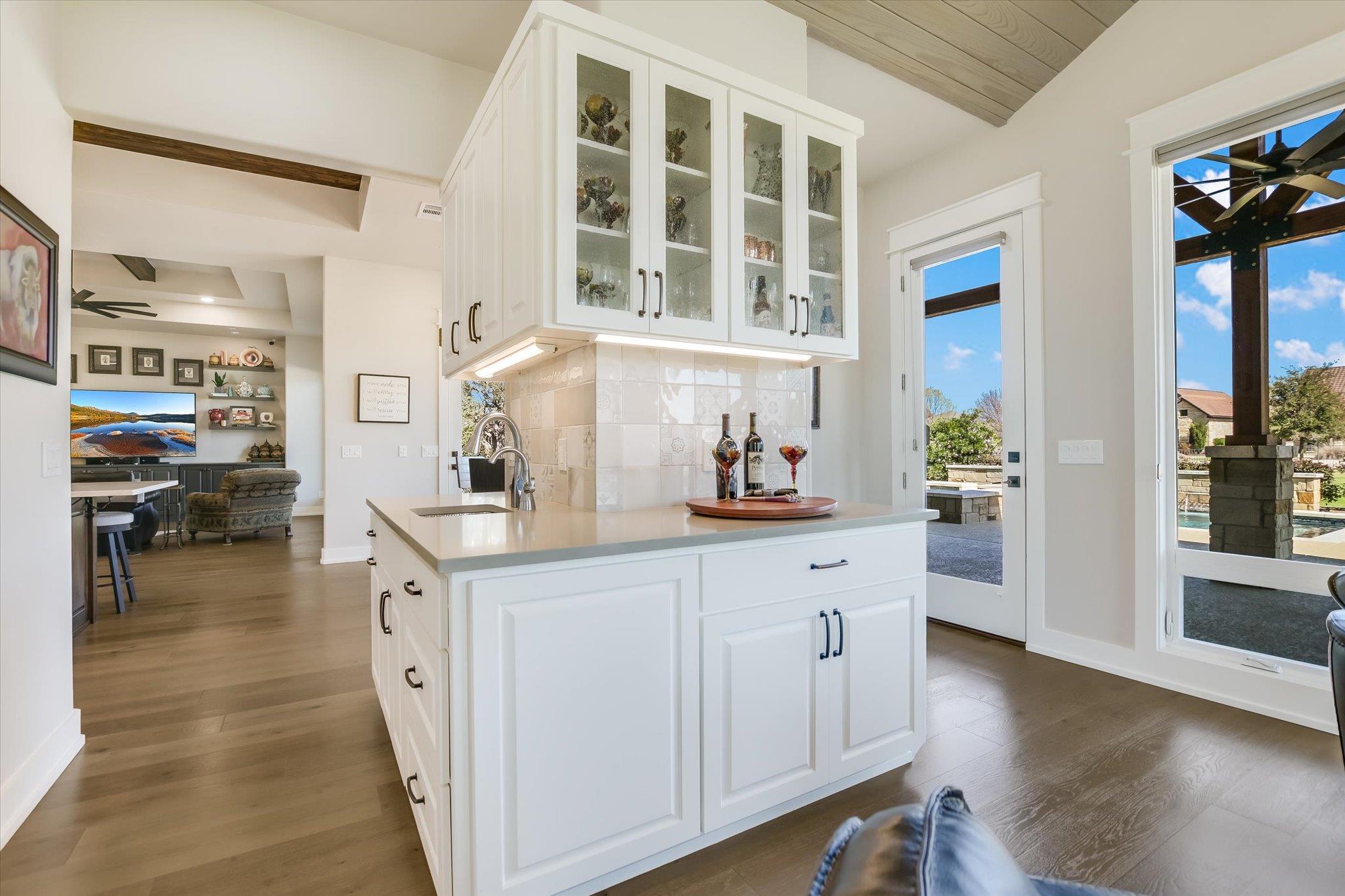 106 Rangeway Cir, Kingsland, TX 78639