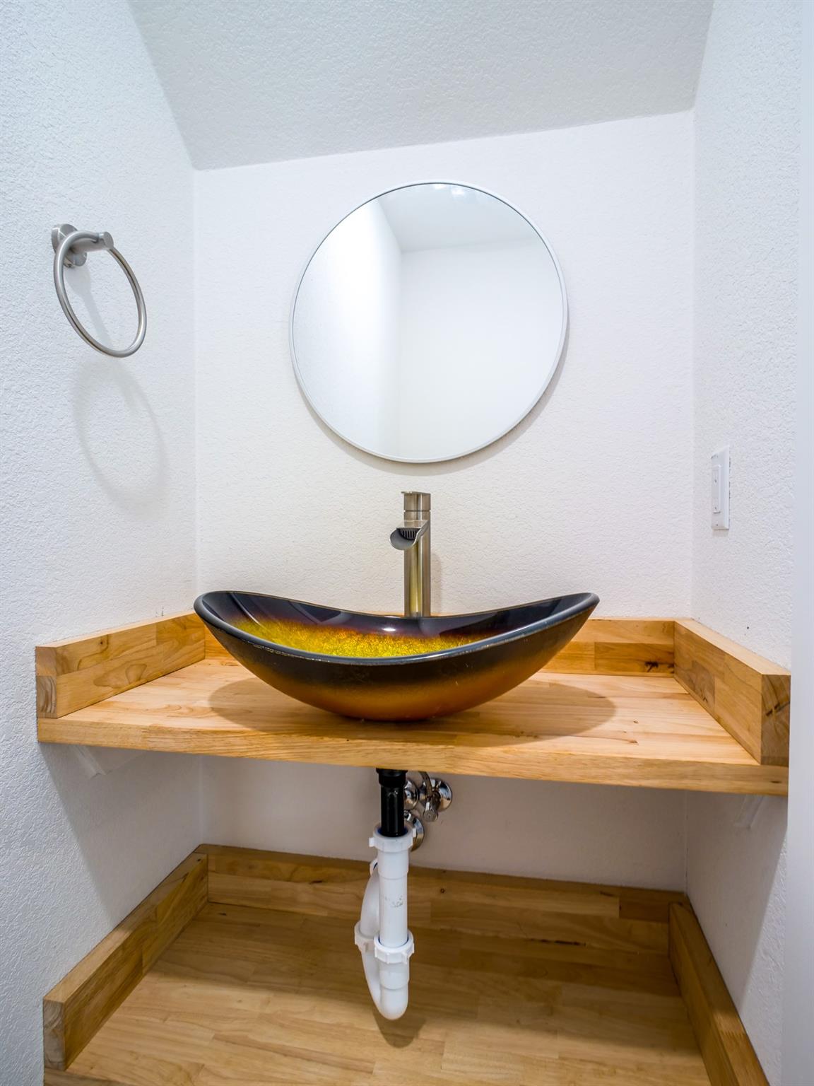 301 Cedarhill Dr, Granite Shoals, TX 78654