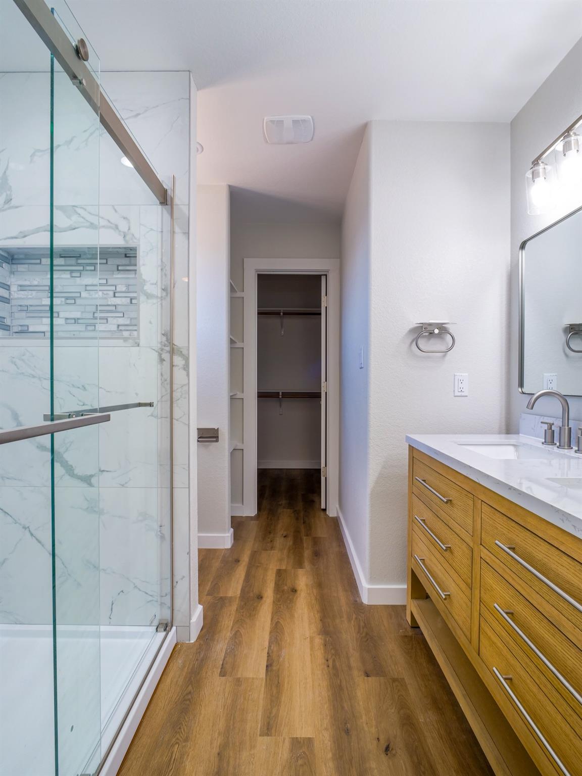 301 Cedarhill Dr, Granite Shoals, TX 78654