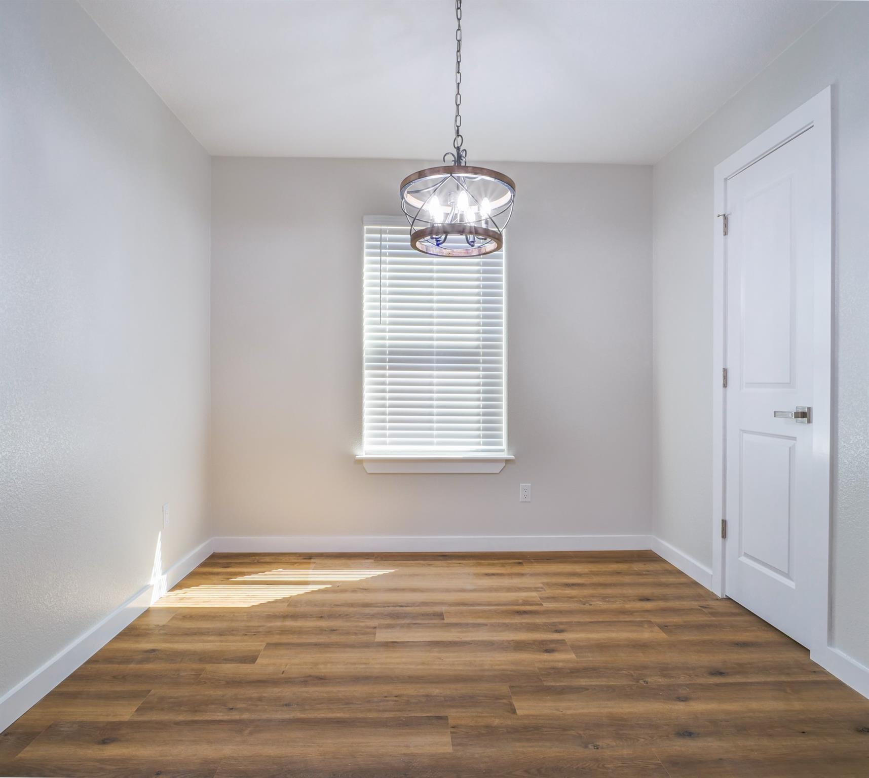 301 Cedarhill Dr, Granite Shoals, TX 78654