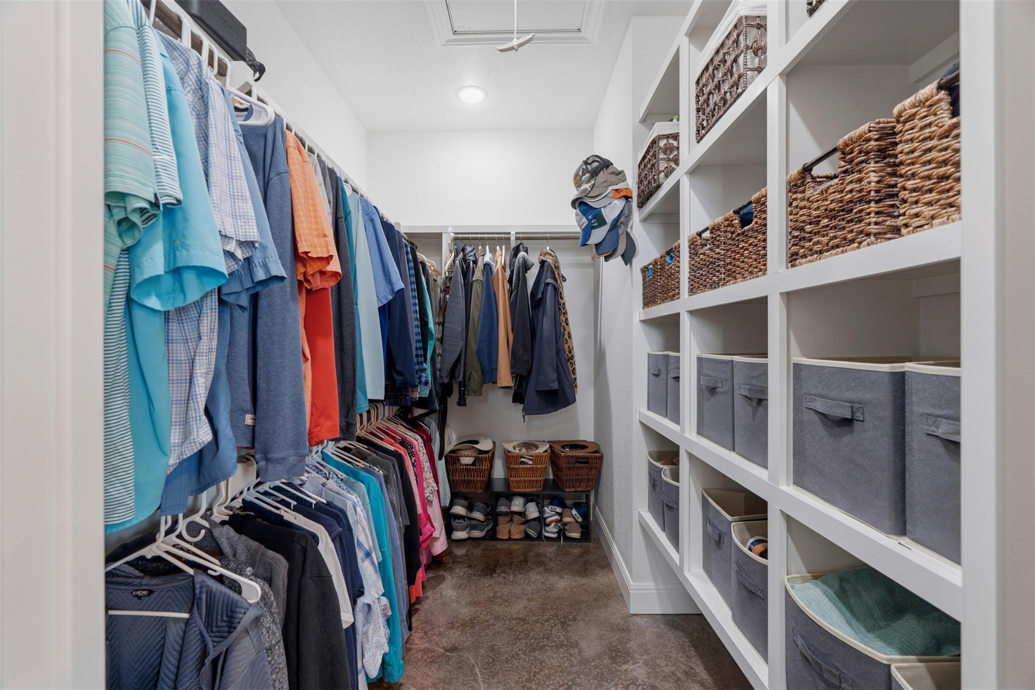 1000 Apache Trl, Rockdale, TX 76567