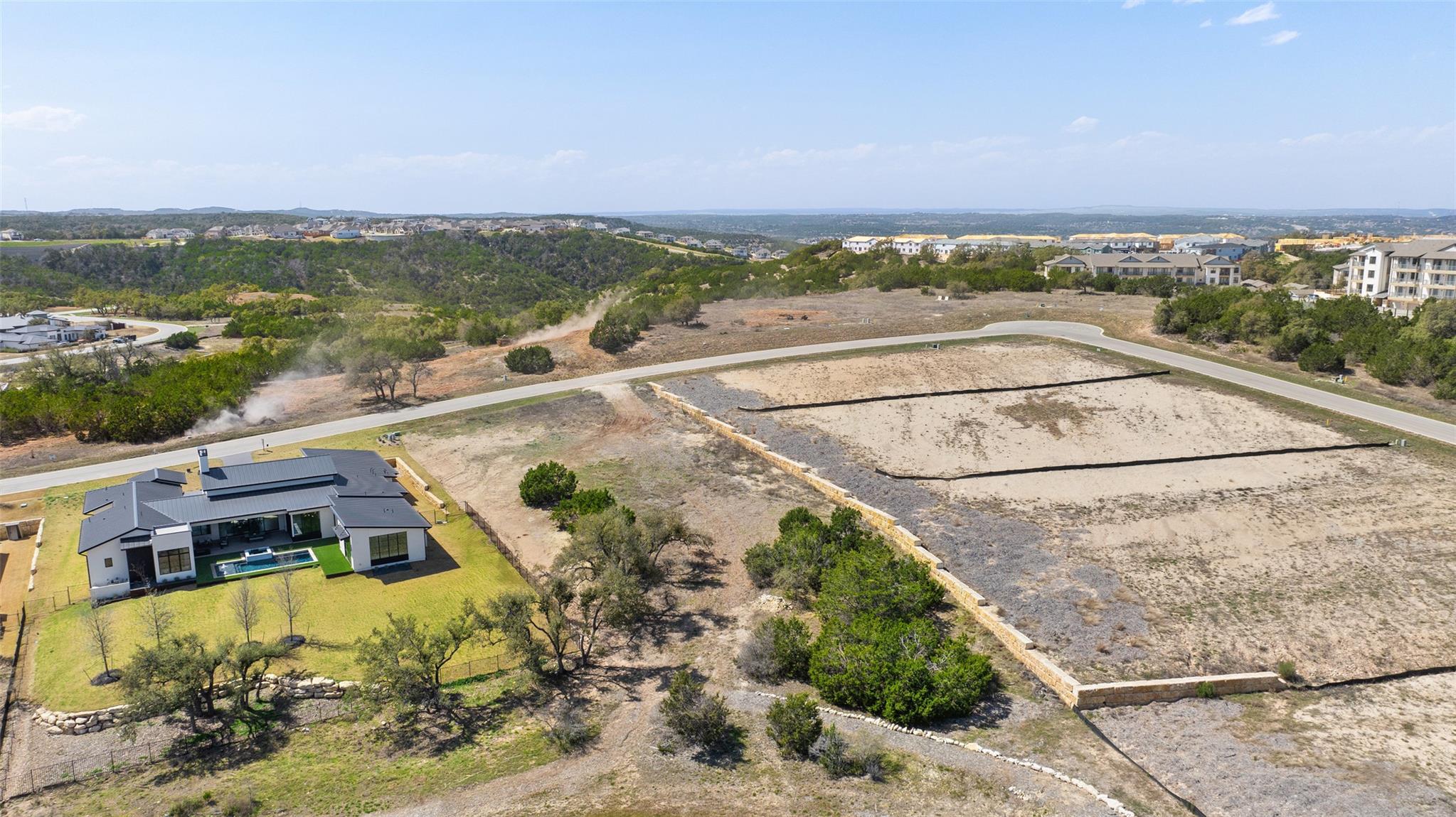 5713 Twin Peaks Trce, Austin, TX 78738