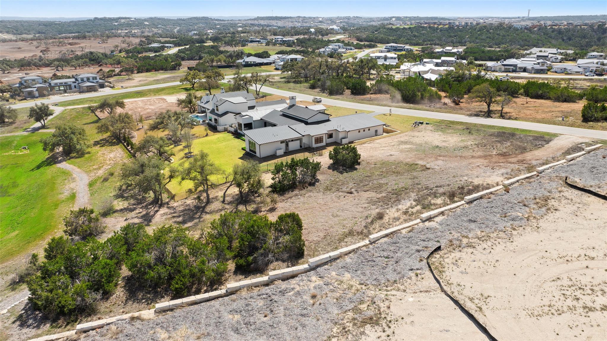 5713 Twin Peaks Trce, Austin, TX 78738