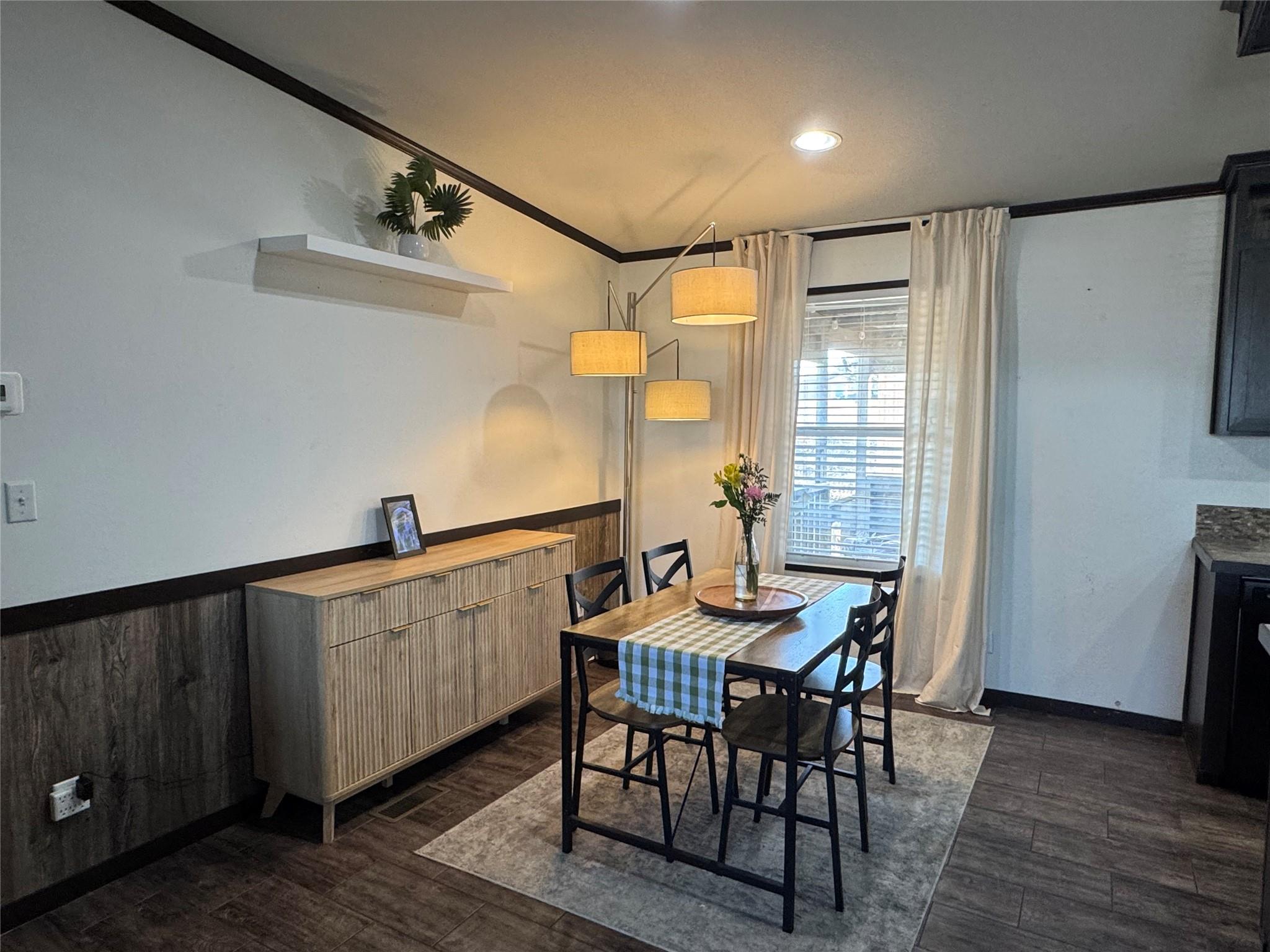 269 Featherstone Dr, Converse, TX 78109