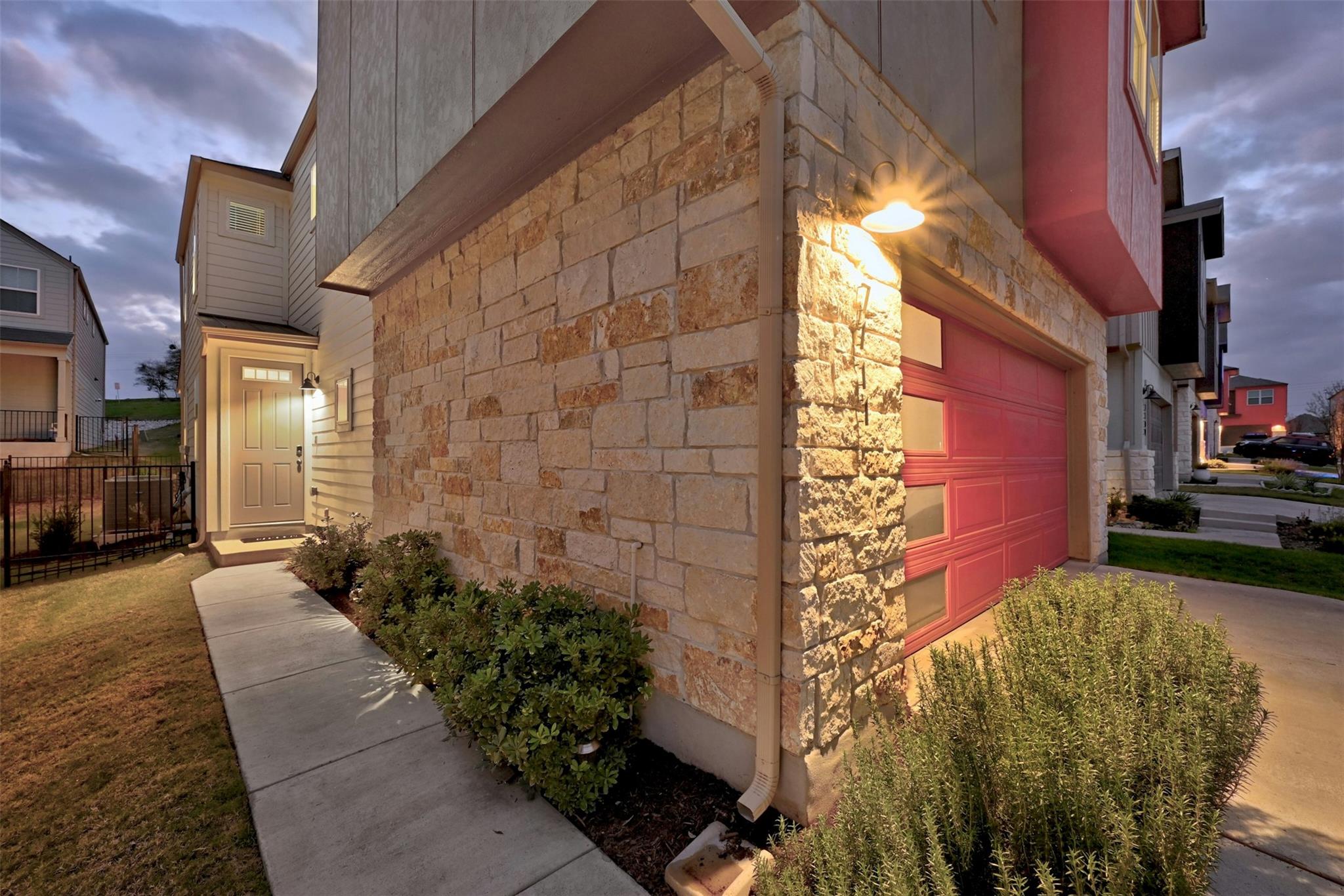 7111 Terrazzo Cottage Ct # 29, Austin, TX 78744