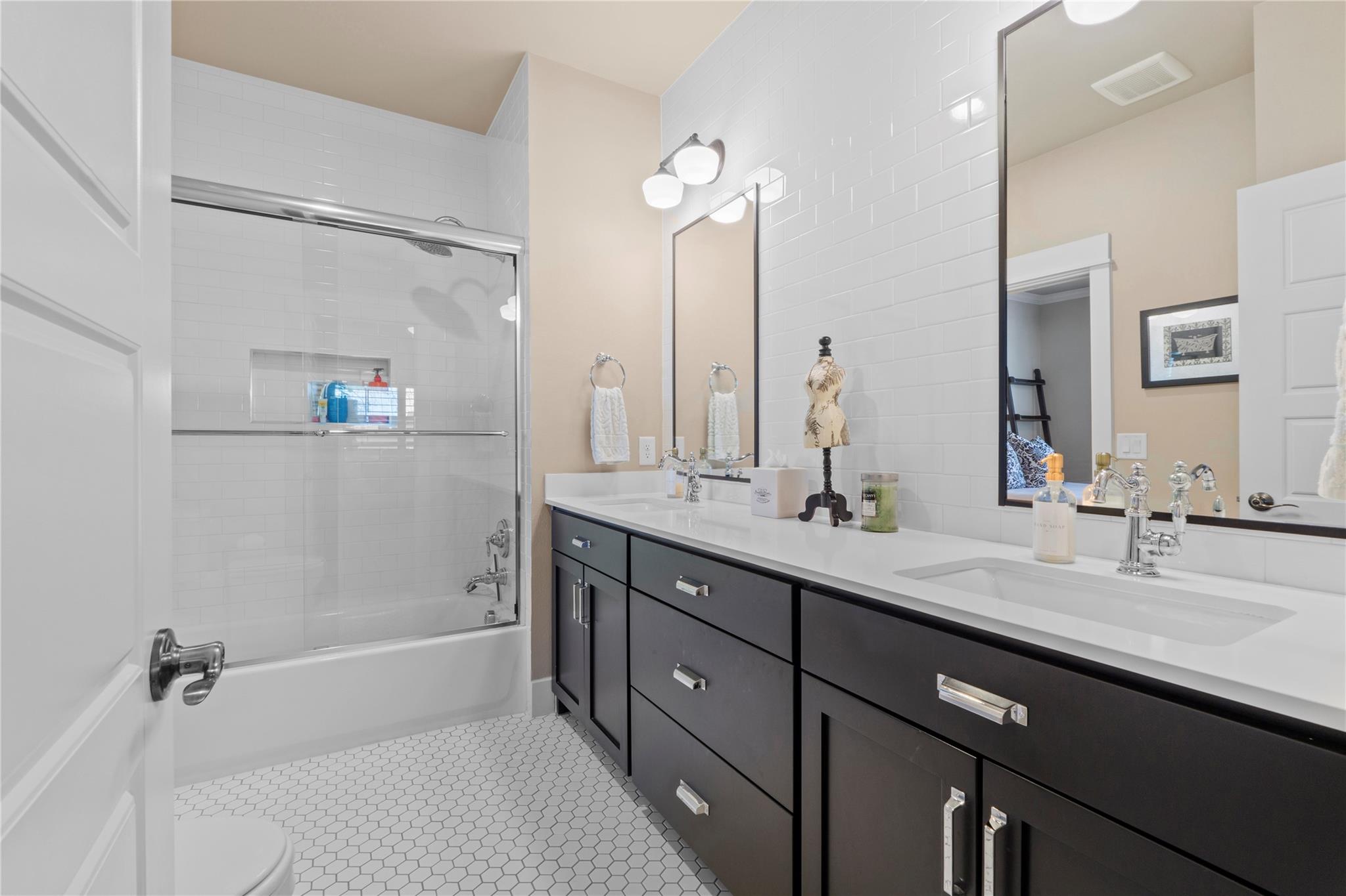 2004 Alegria Rd, Austin, TX 78757