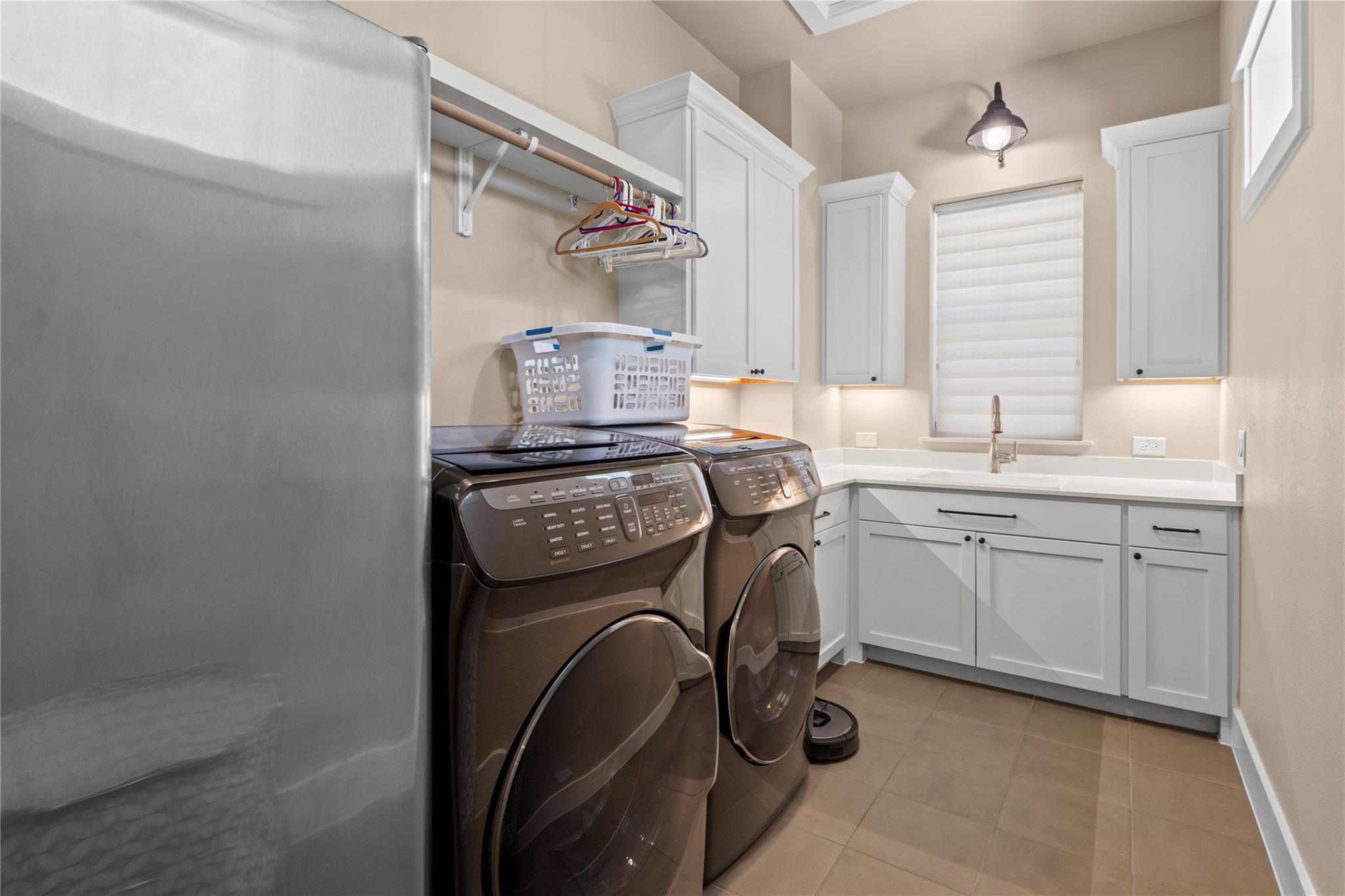 2004 Alegria Rd, Austin, TX 78757