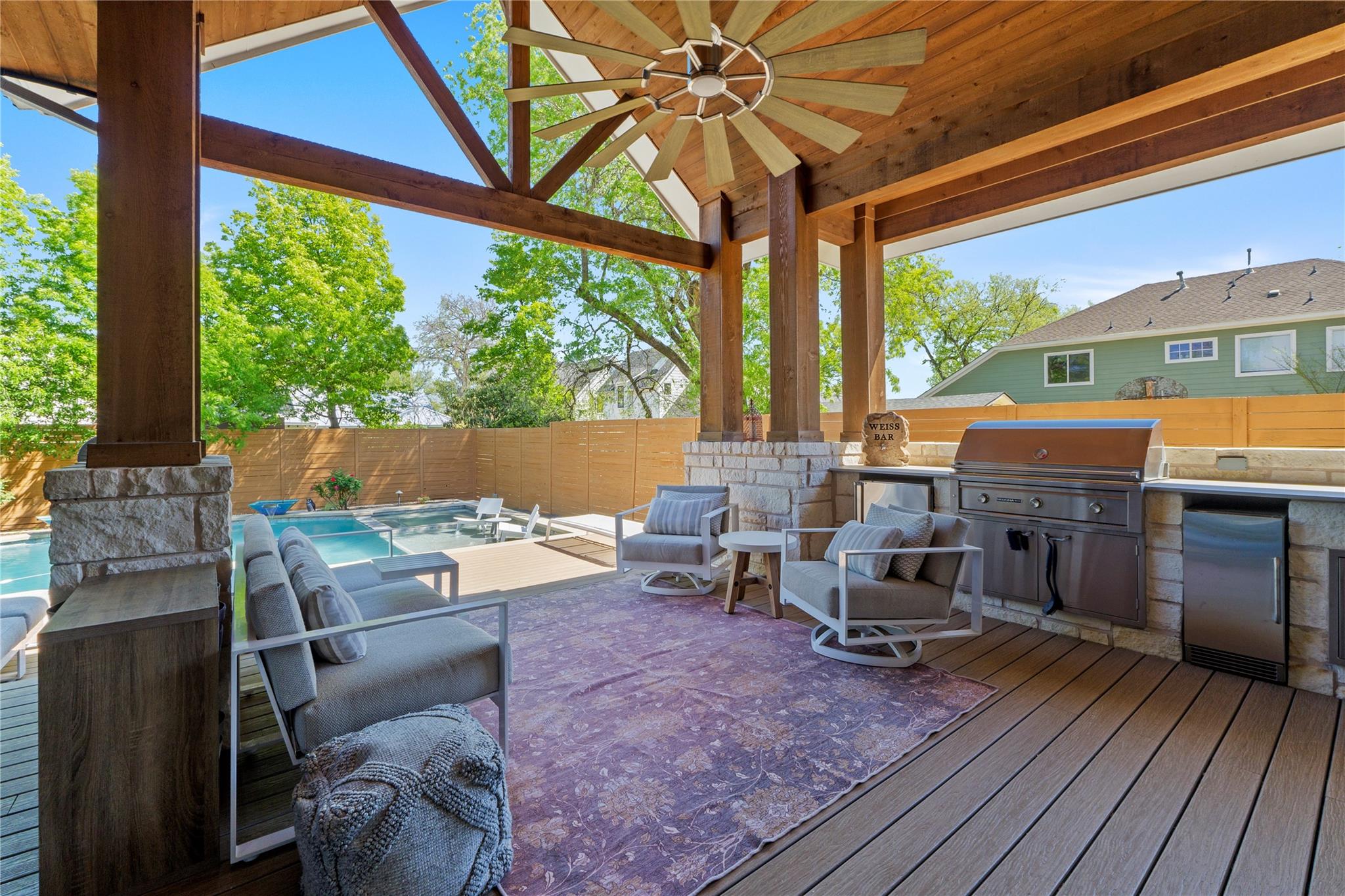 2004 Alegria Rd, Austin, TX 78757