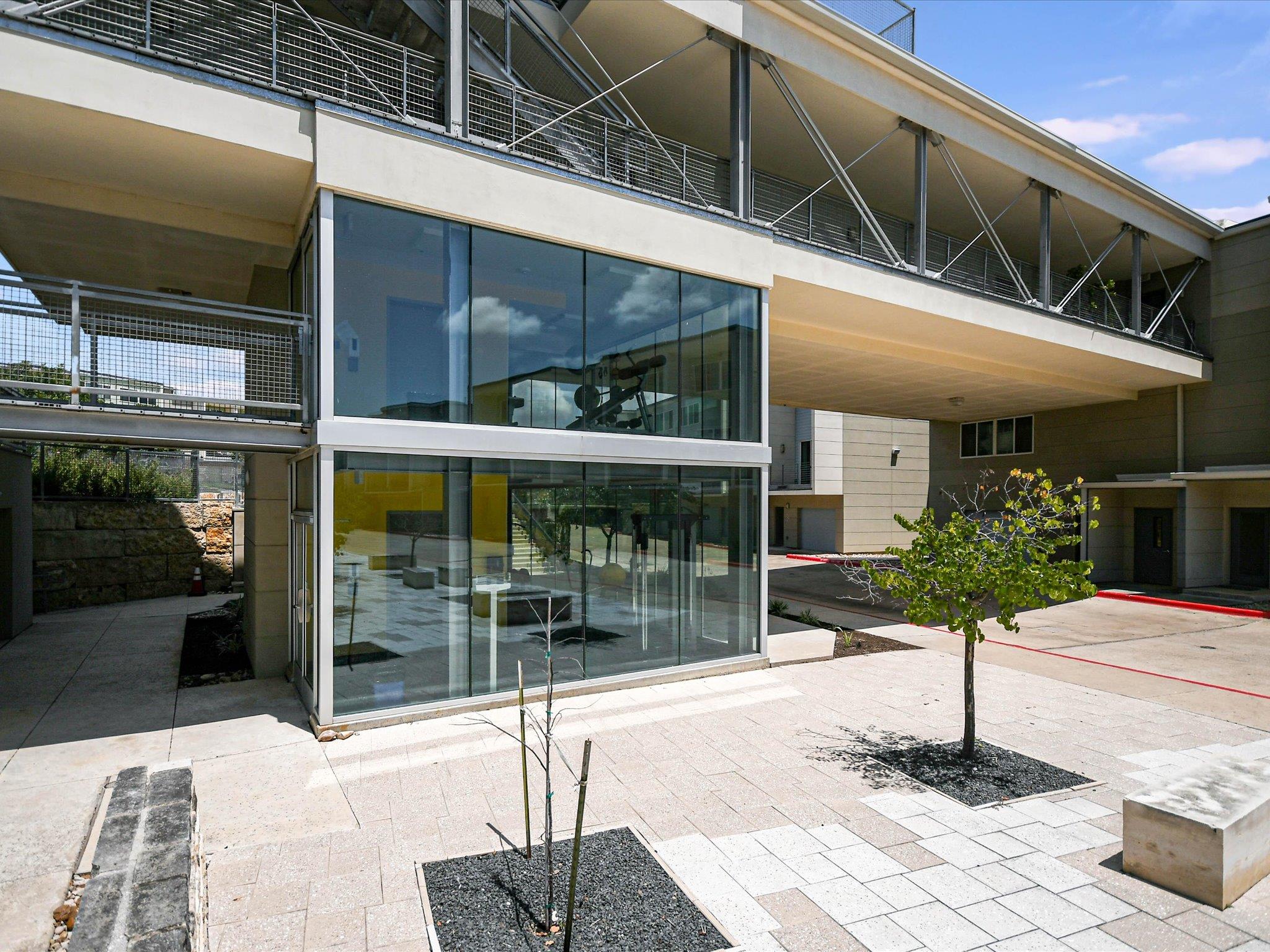 604 N Bluff Dr # 101, Austin, TX 78745