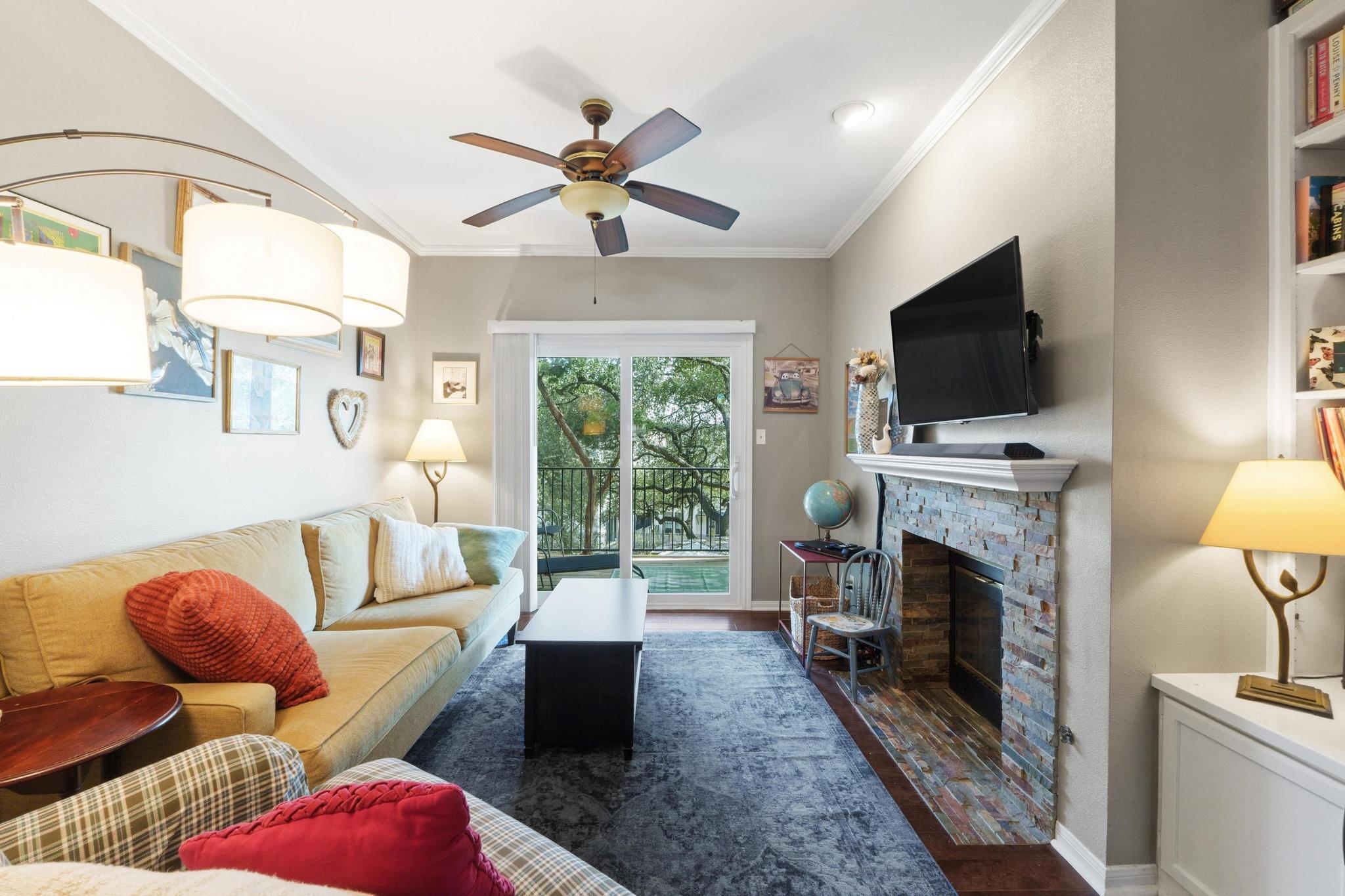 1741 Spyglass Dr # 2-104, Austin, TX 78746