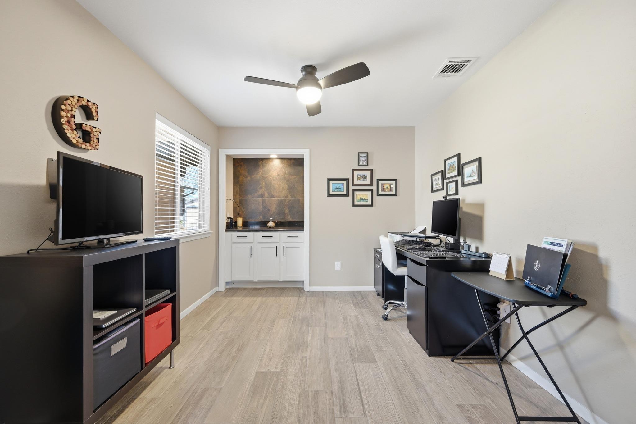 2012 Verbena Dr, Austin, TX 78750