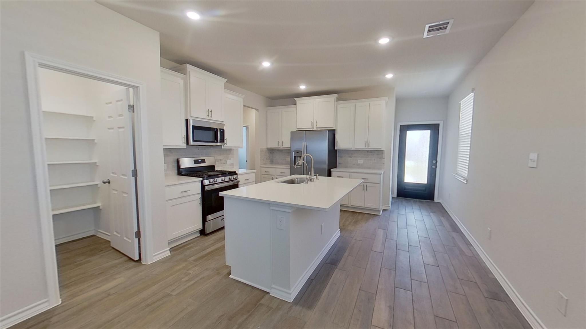 197 Nettletree Dr, Buda, TX 78610