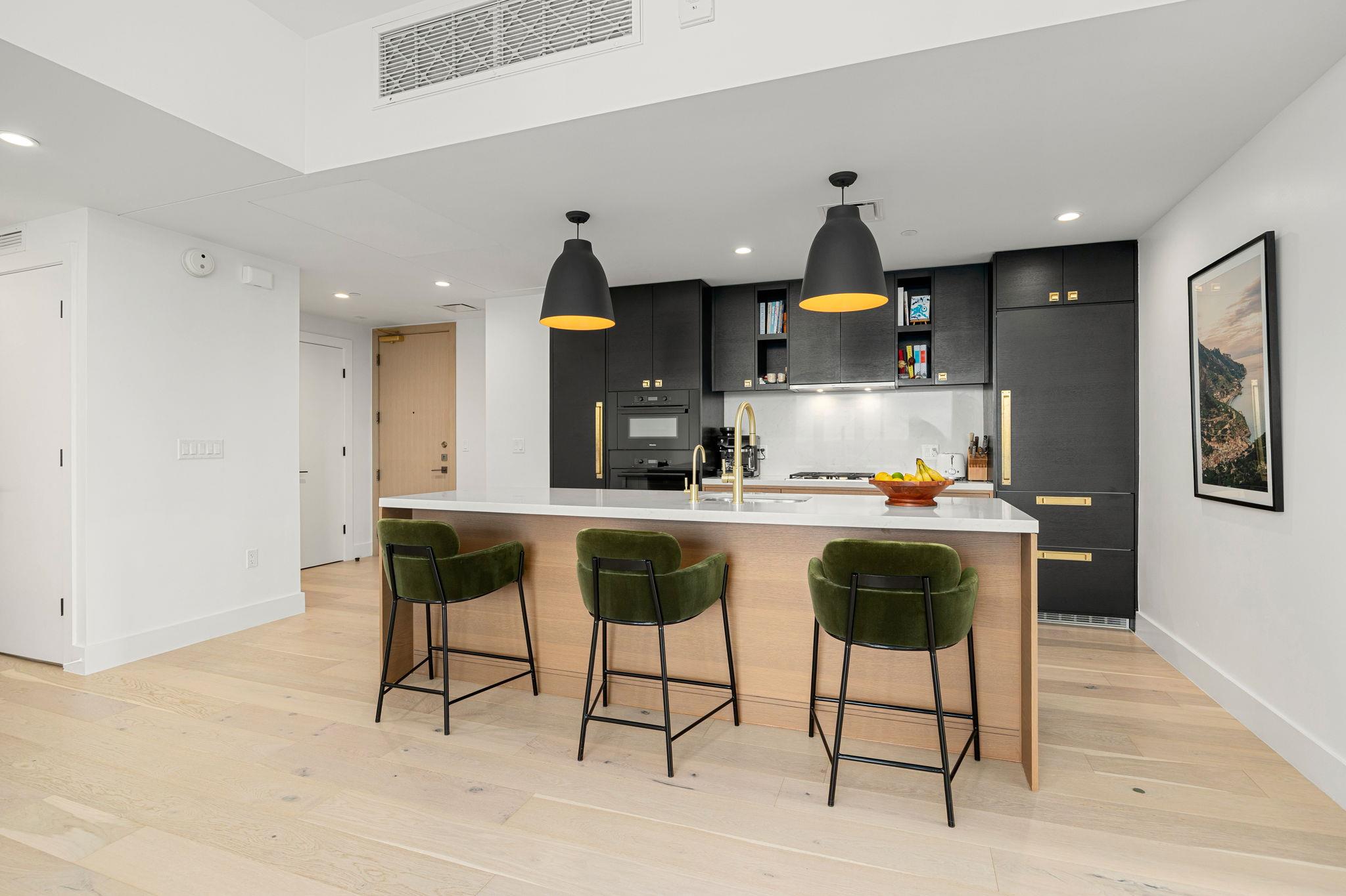 70 Rainey St # 2001, Austin, TX 78701