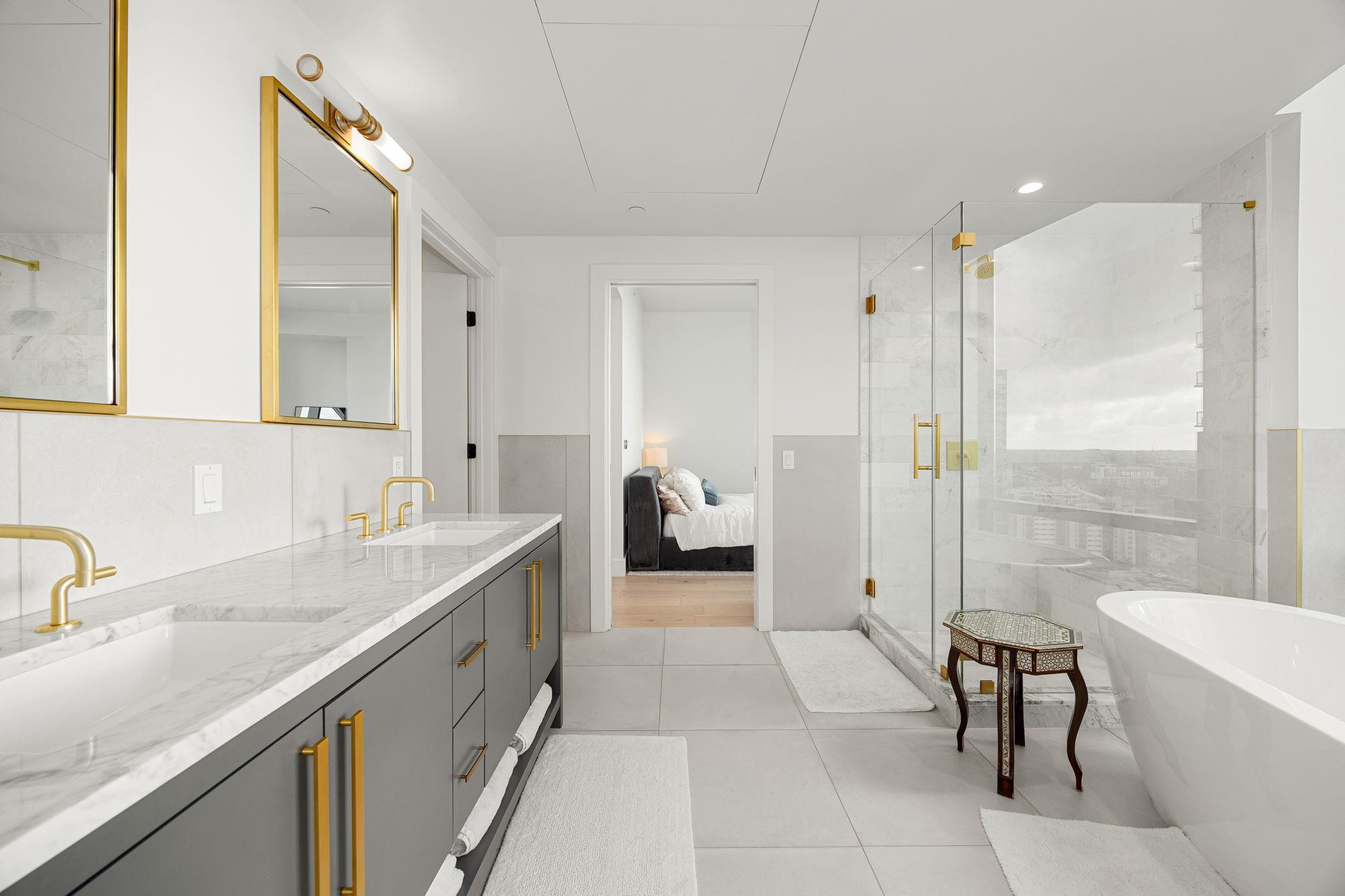 70 Rainey St # 2001, Austin, TX 78701