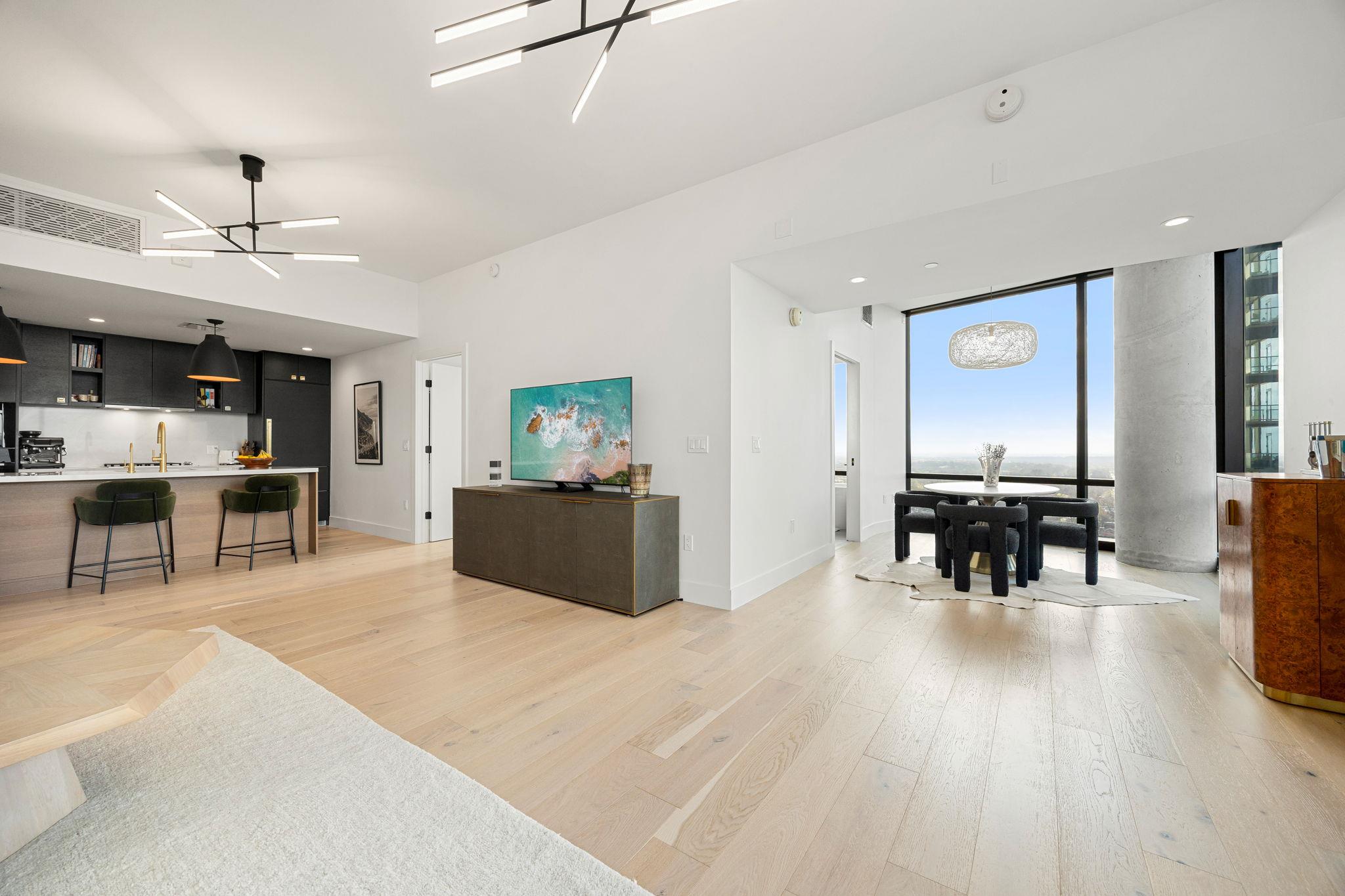 70 Rainey St # 2001, Austin, TX 78701