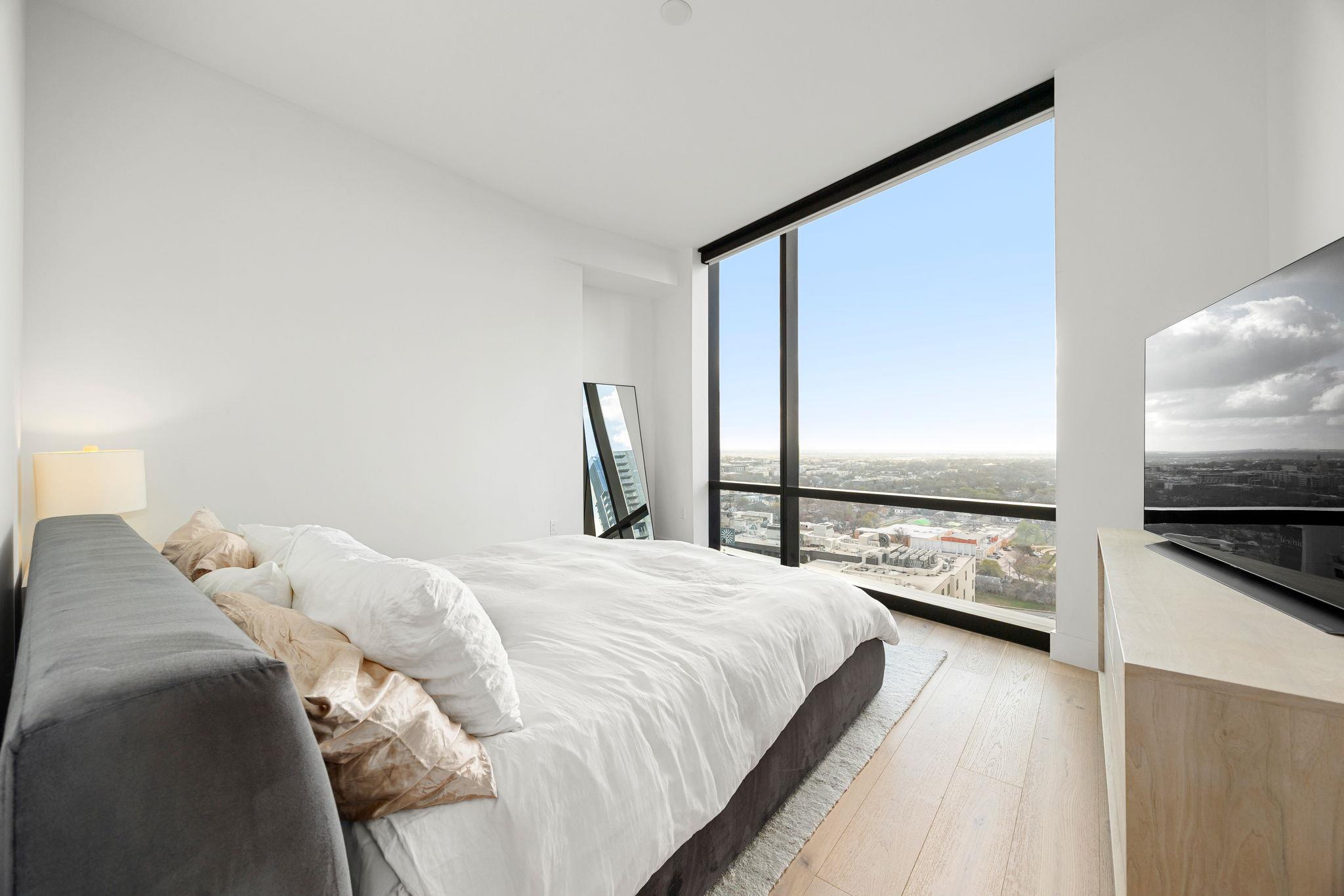 70 Rainey St # 2001, Austin, TX 78701