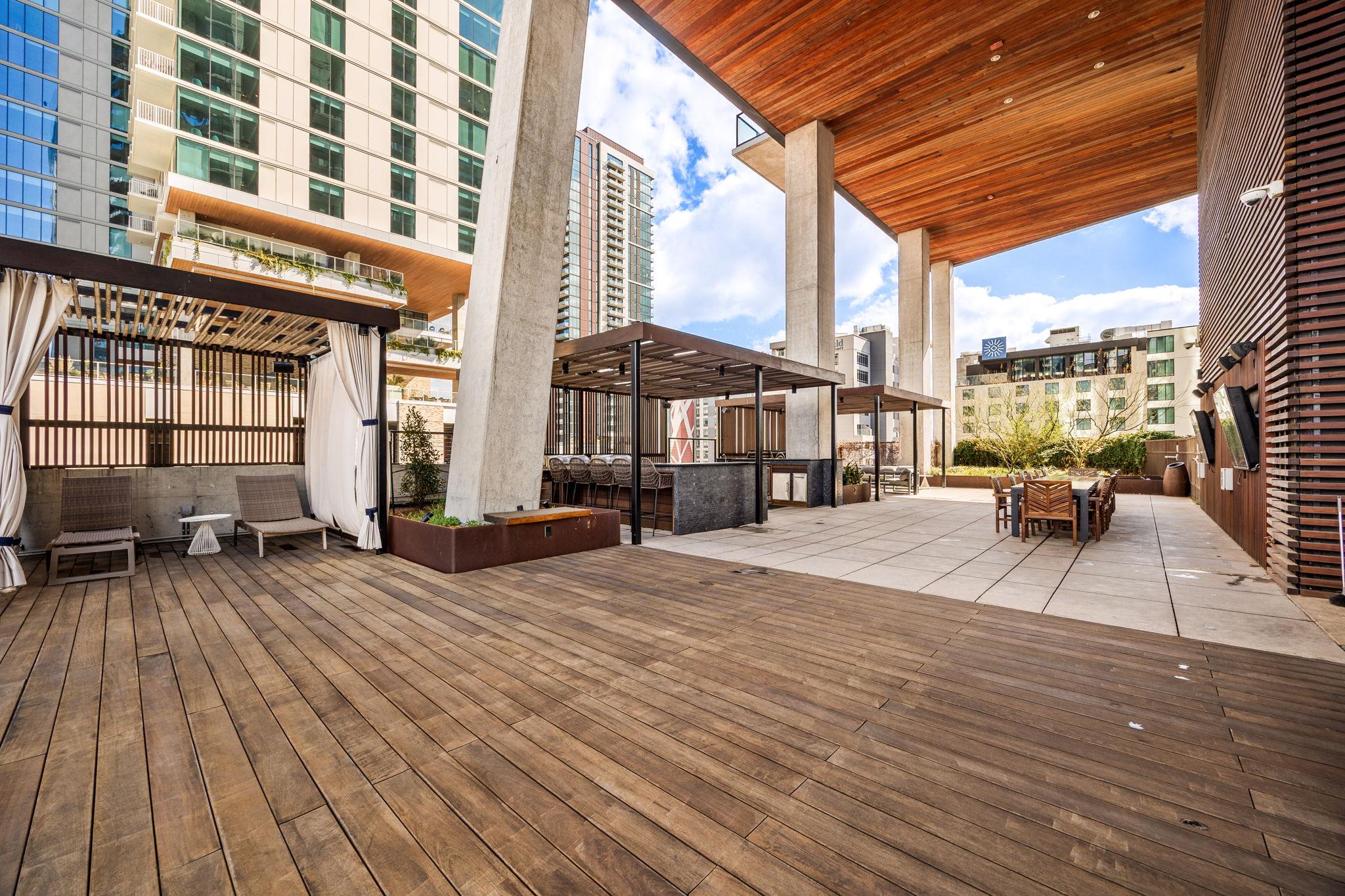 70 Rainey St # 2001, Austin, TX 78701