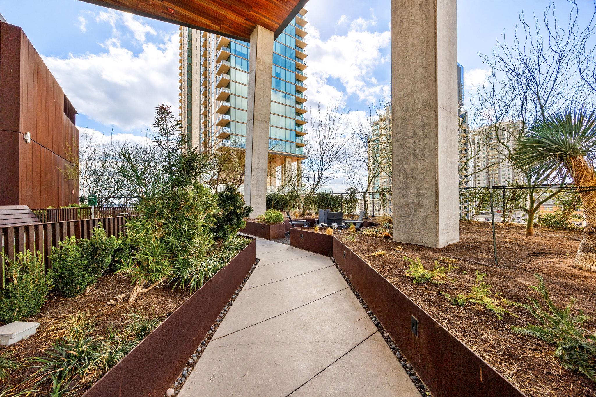 70 Rainey St # 2001, Austin, TX 78701