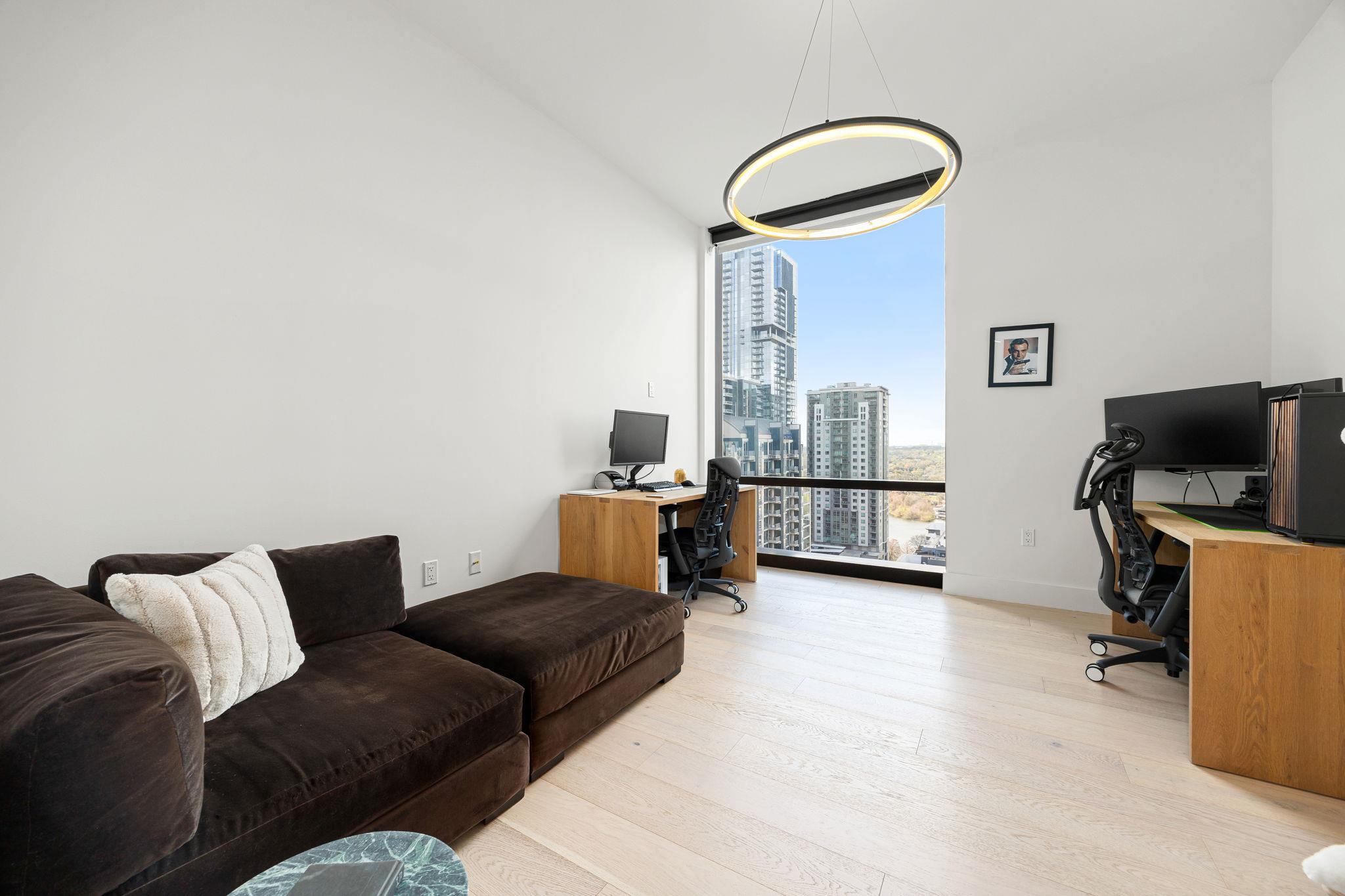 70 Rainey St # 2001, Austin, TX 78701