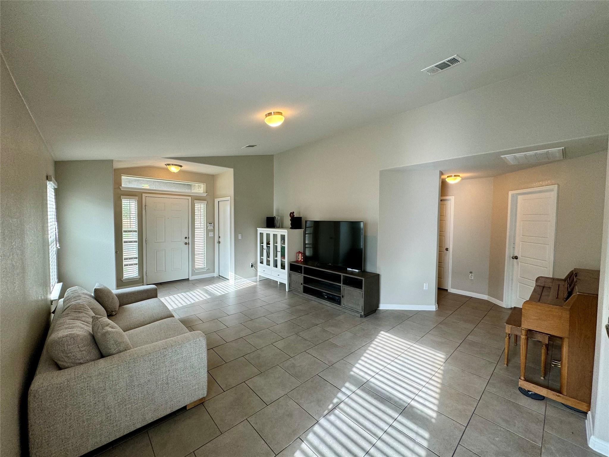 416 Purple Martin Ave, Kyle, TX 78640