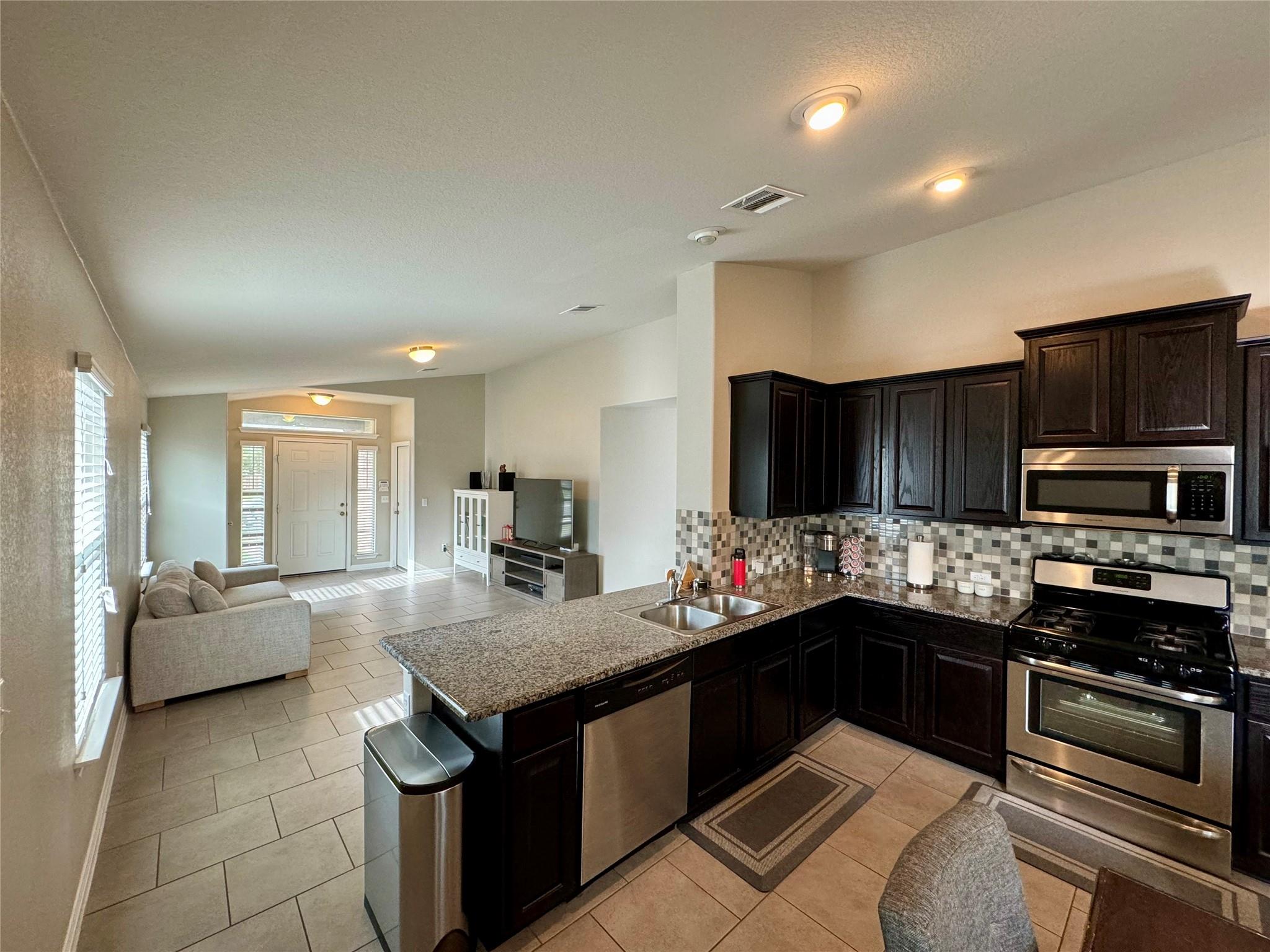 416 Purple Martin Ave, Kyle, TX 78640