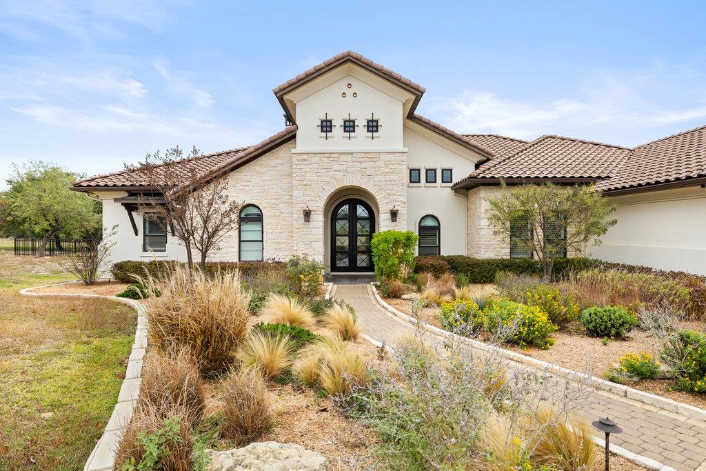 8609 Bellancia Dr, Austin, TX 78738