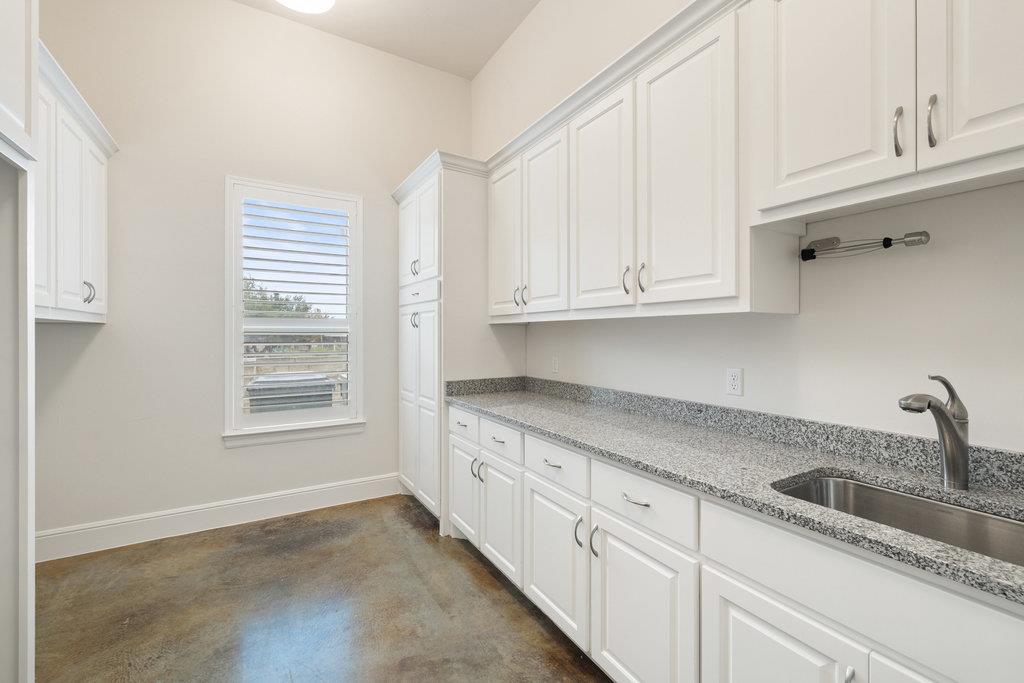 8609 Bellancia Dr, Austin, TX 78738