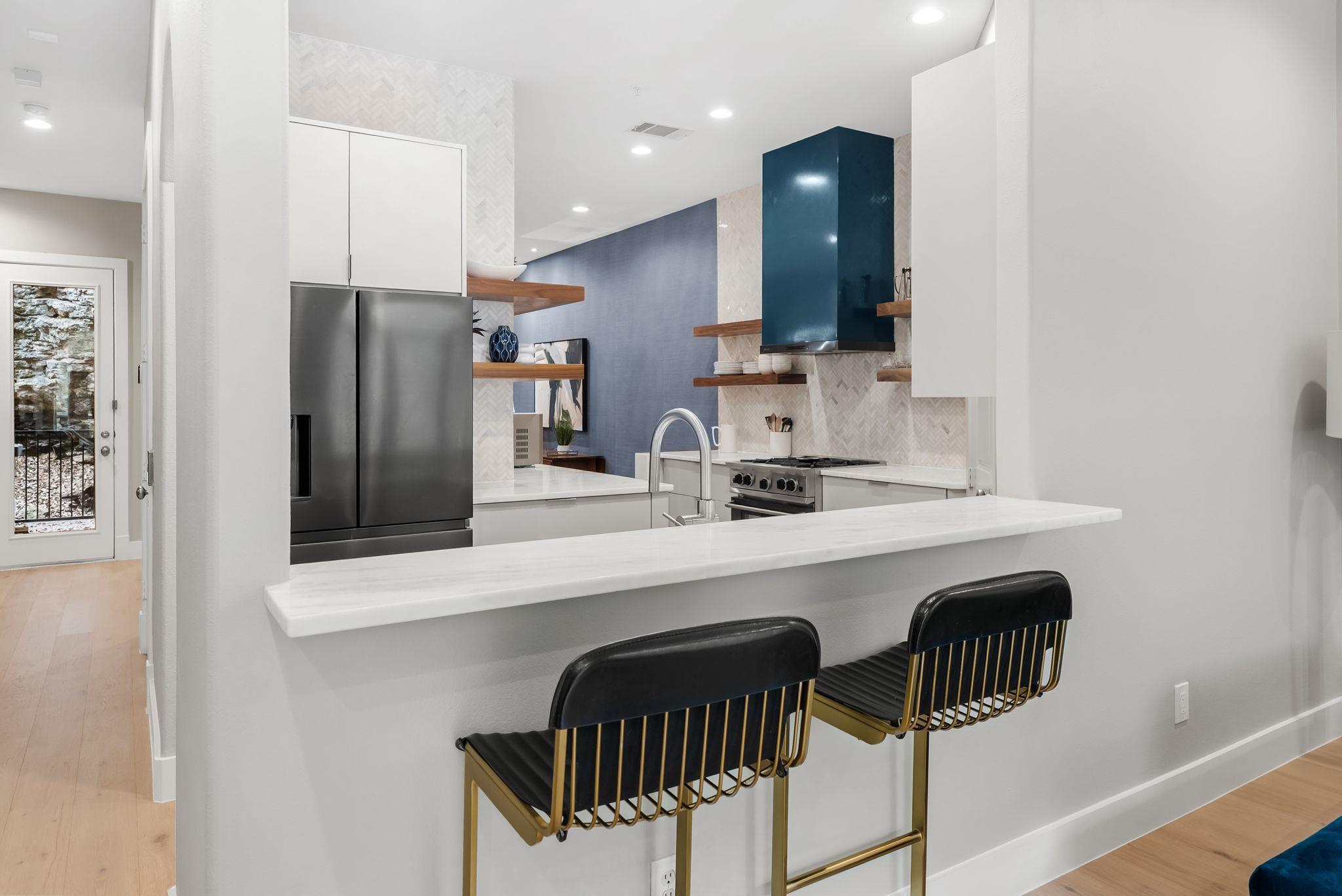 1529 Barton Springs Road Rd # 13, Austin, TX 78704