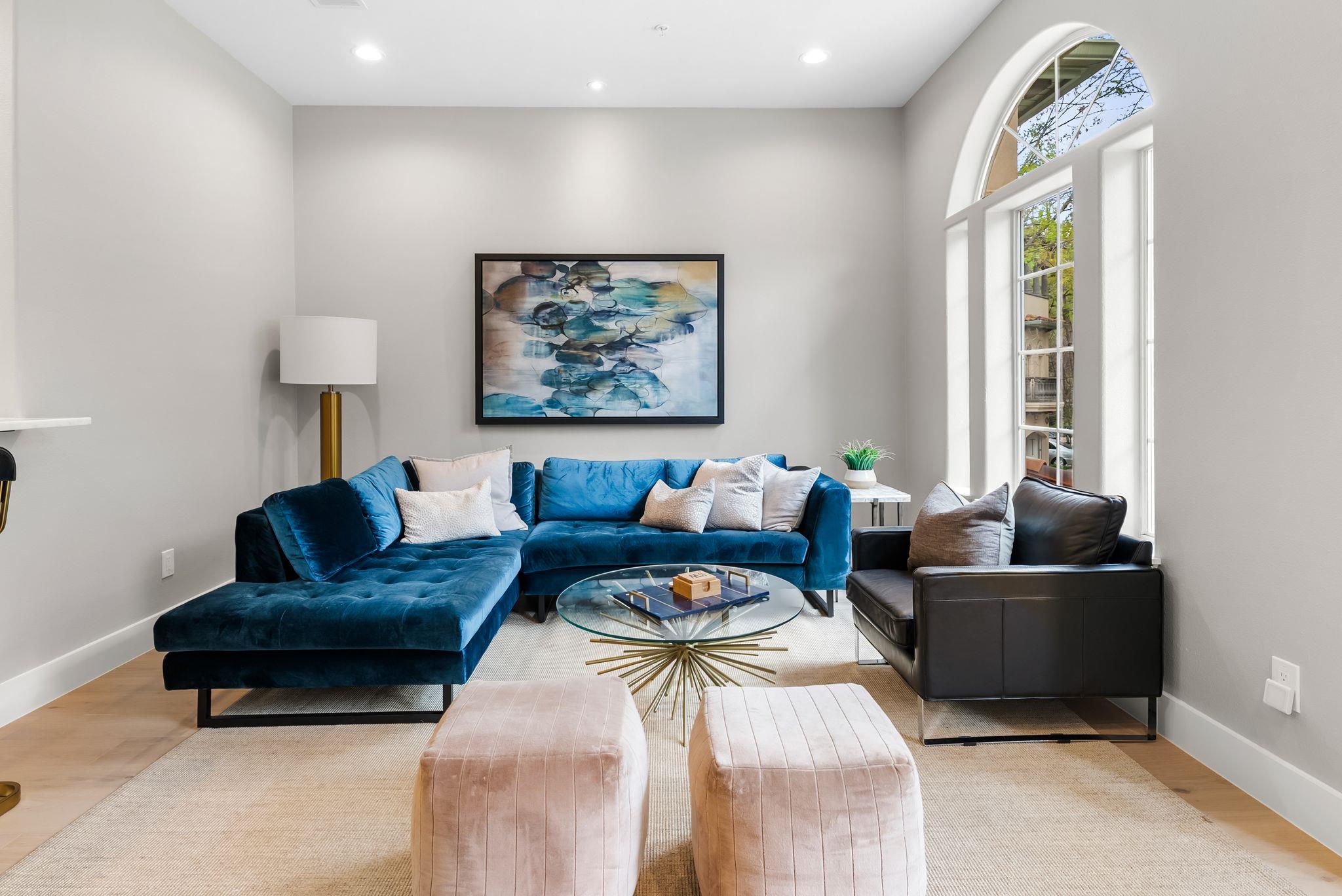 1529 Barton Springs Road Rd # 13, Austin, TX 78704